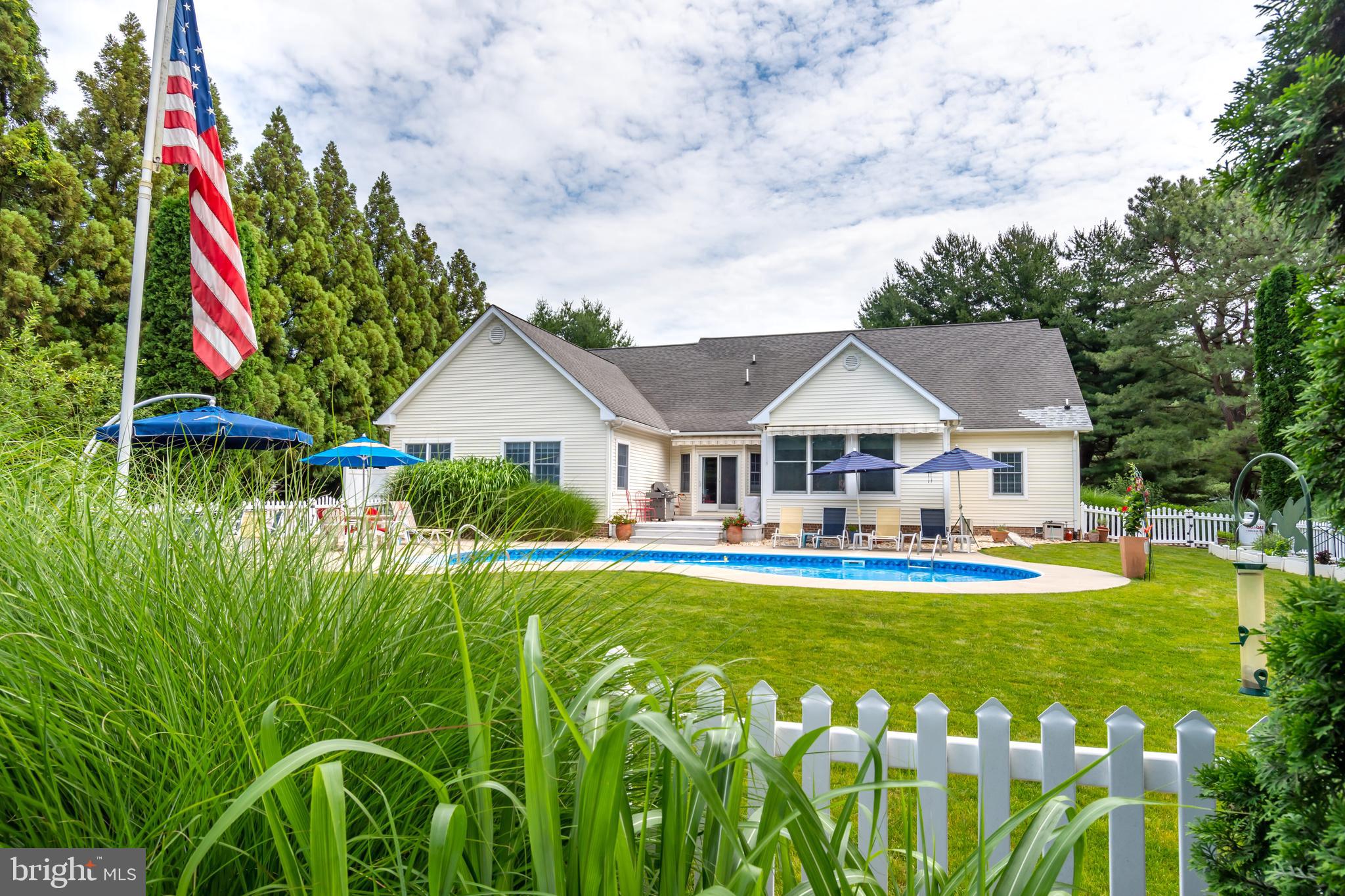 EARLES BRANCH - Residential