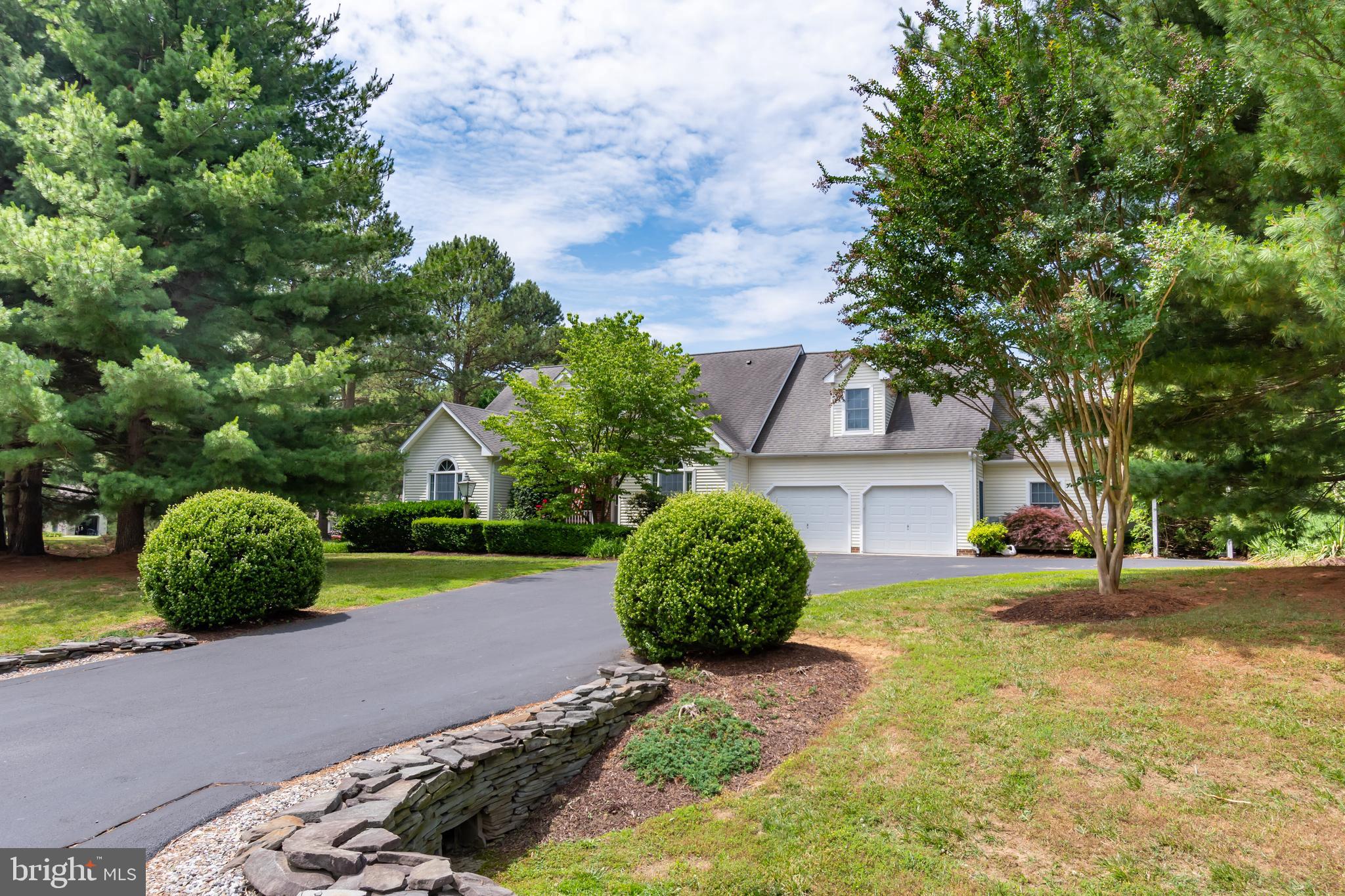 EARLES BRANCH - Residential