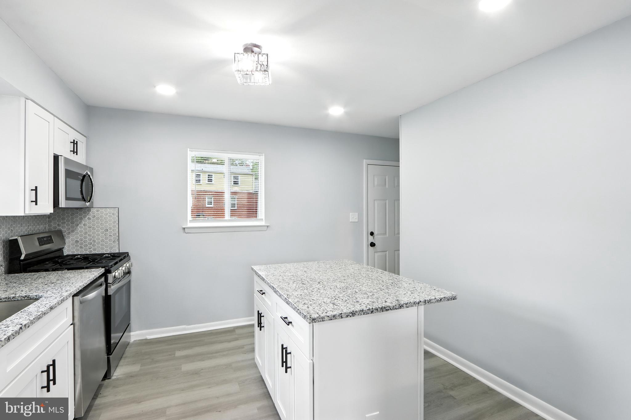 BRIGHTON - Residential