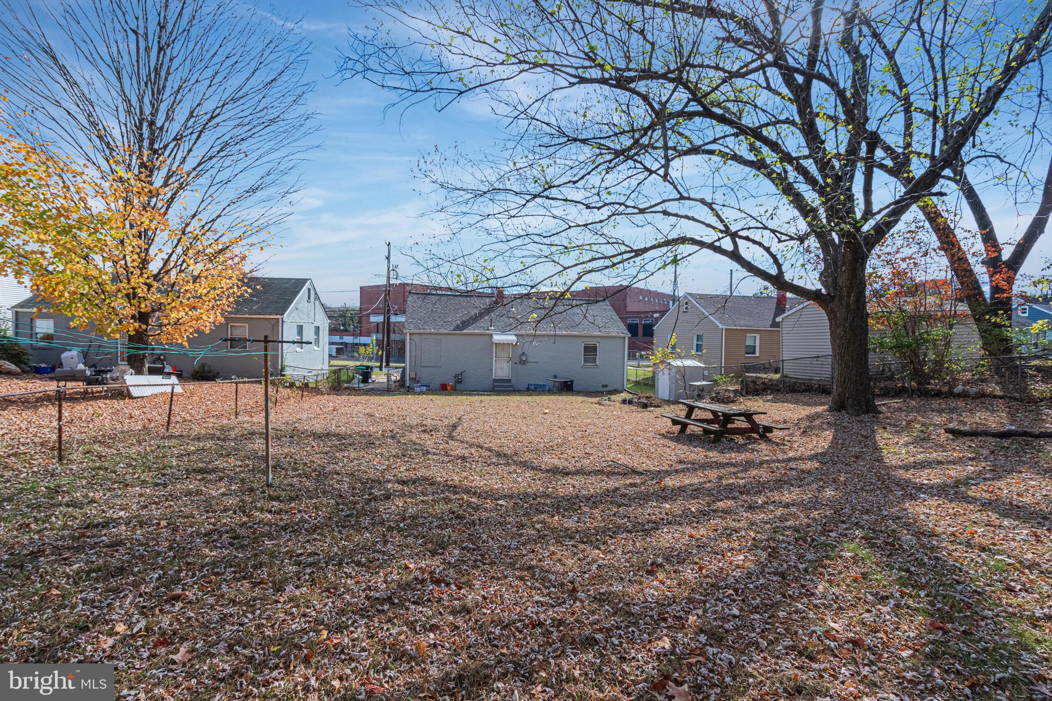 FAIRMOUNT - Residential