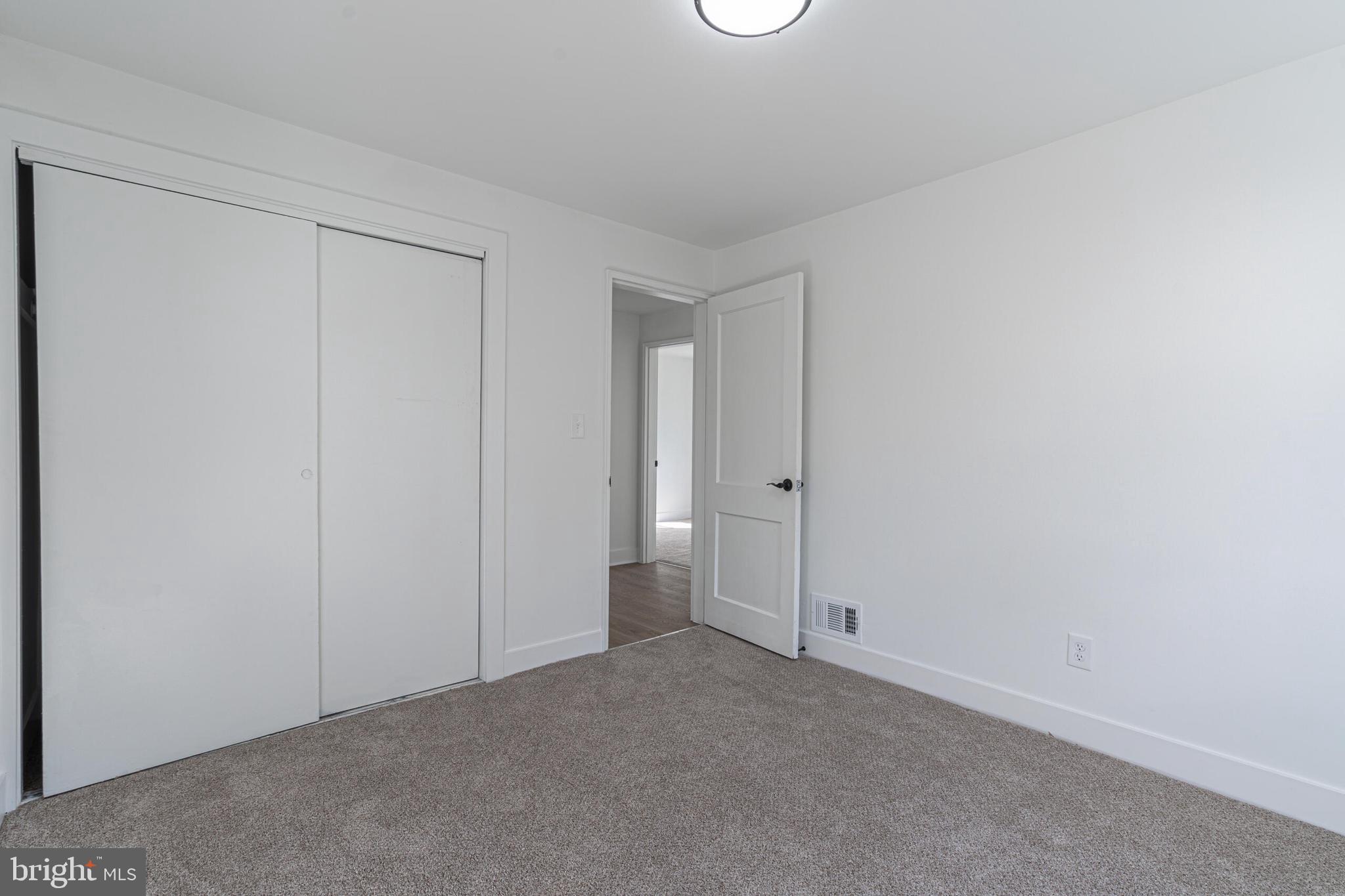 FAIRMOUNT - Residential