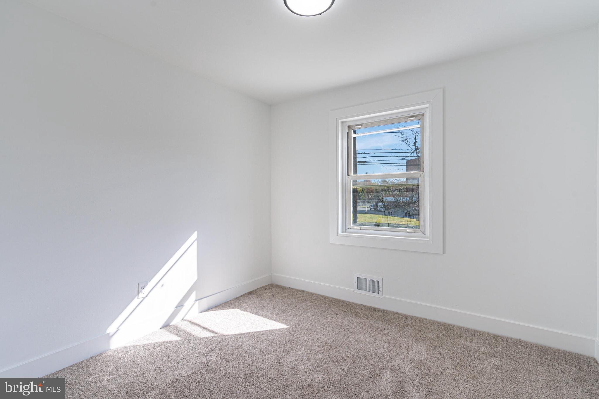 FAIRMOUNT - Residential