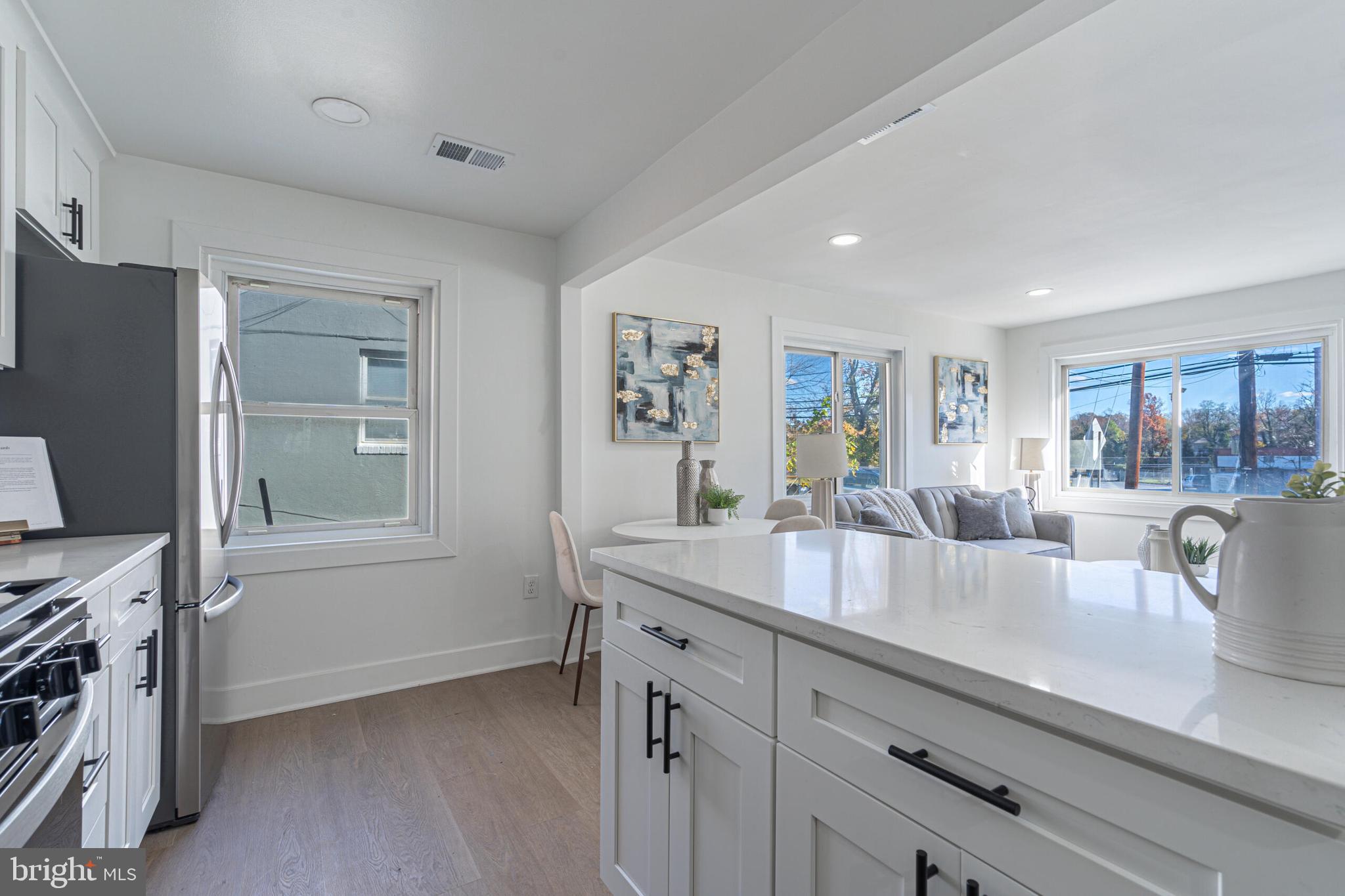 FAIRMOUNT - Residential