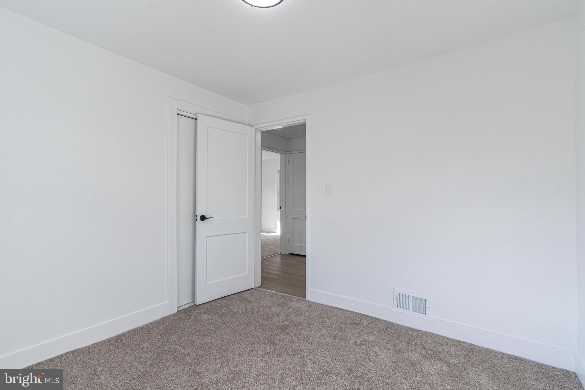 FAIRMOUNT - Residential