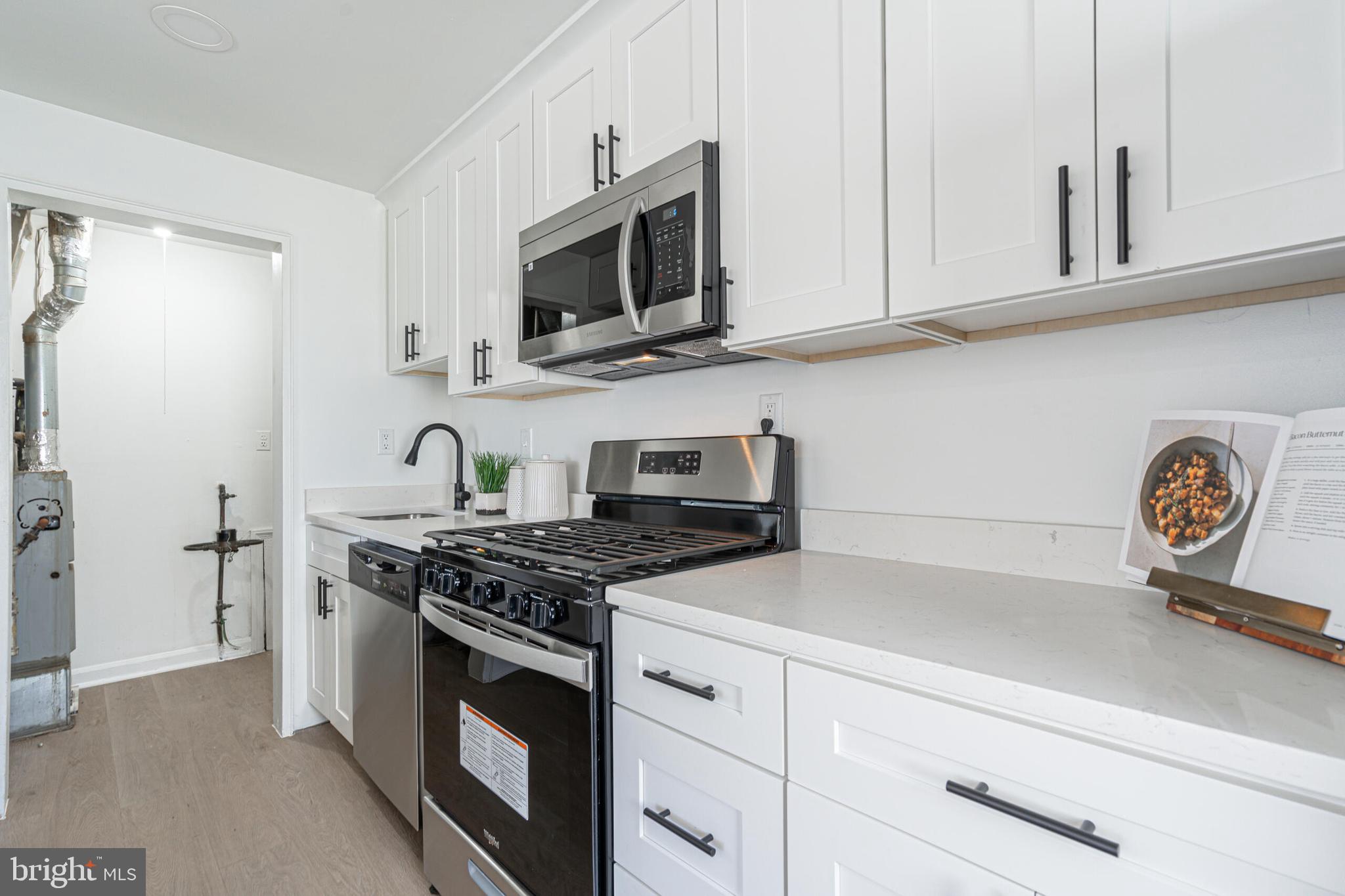 FAIRMOUNT - Residential