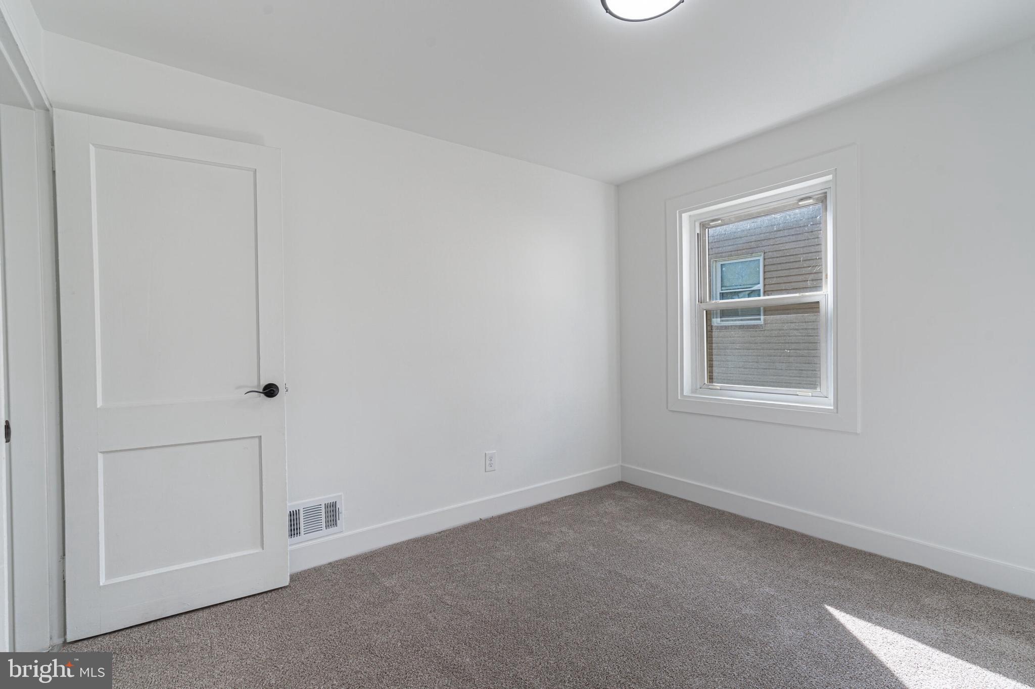 FAIRMOUNT - Residential