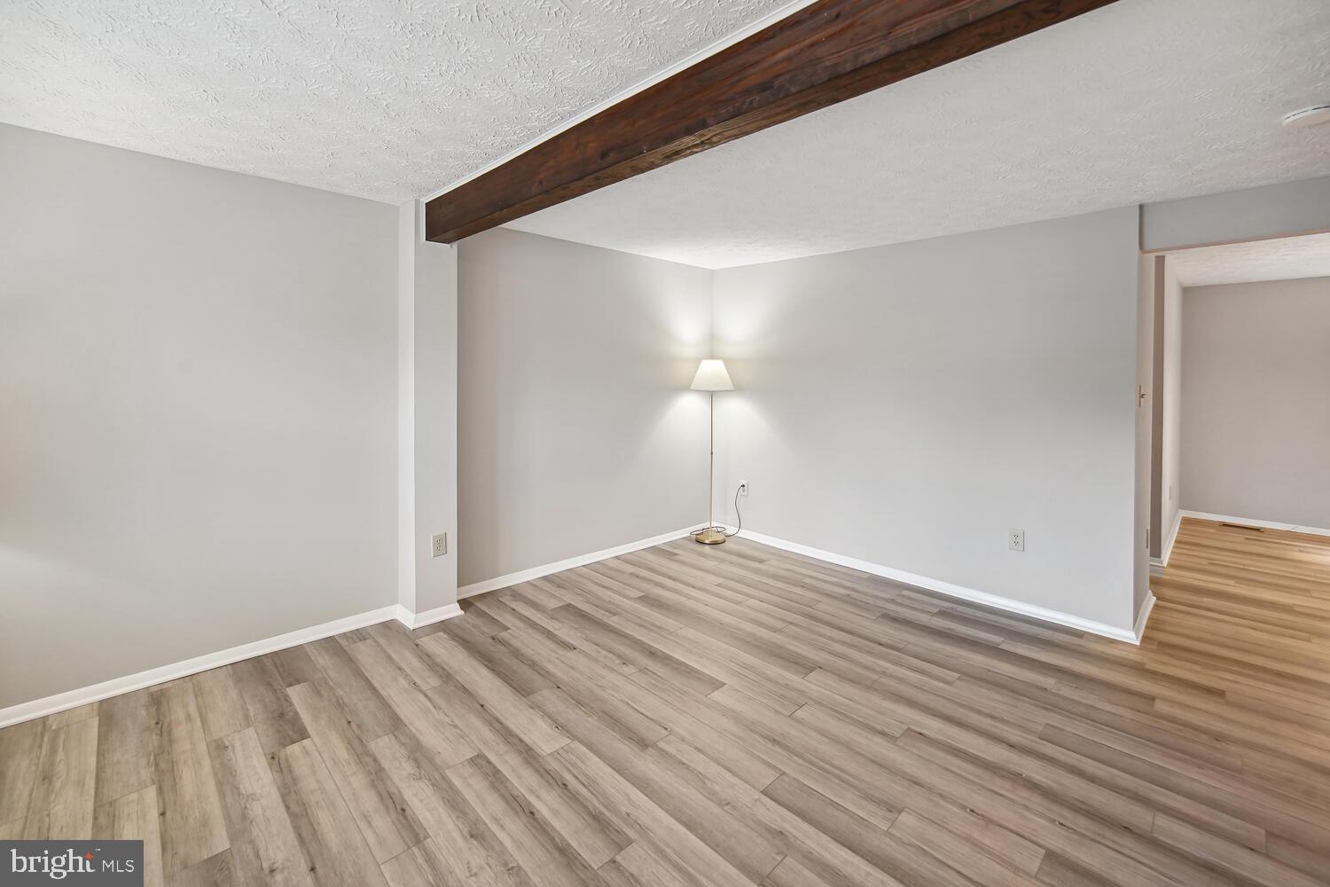 SADDLE CREEK - Residential