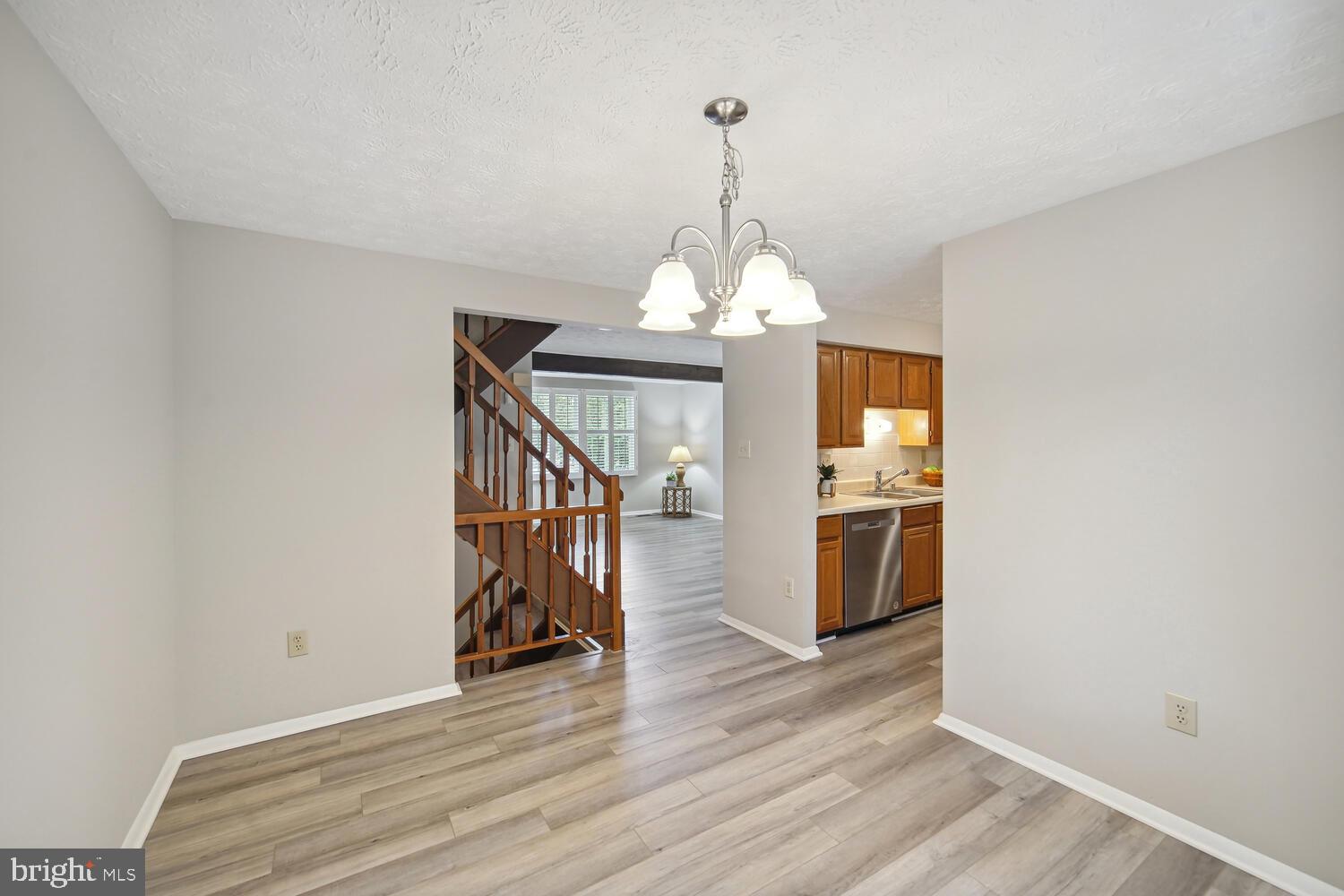 SADDLE CREEK - Residential