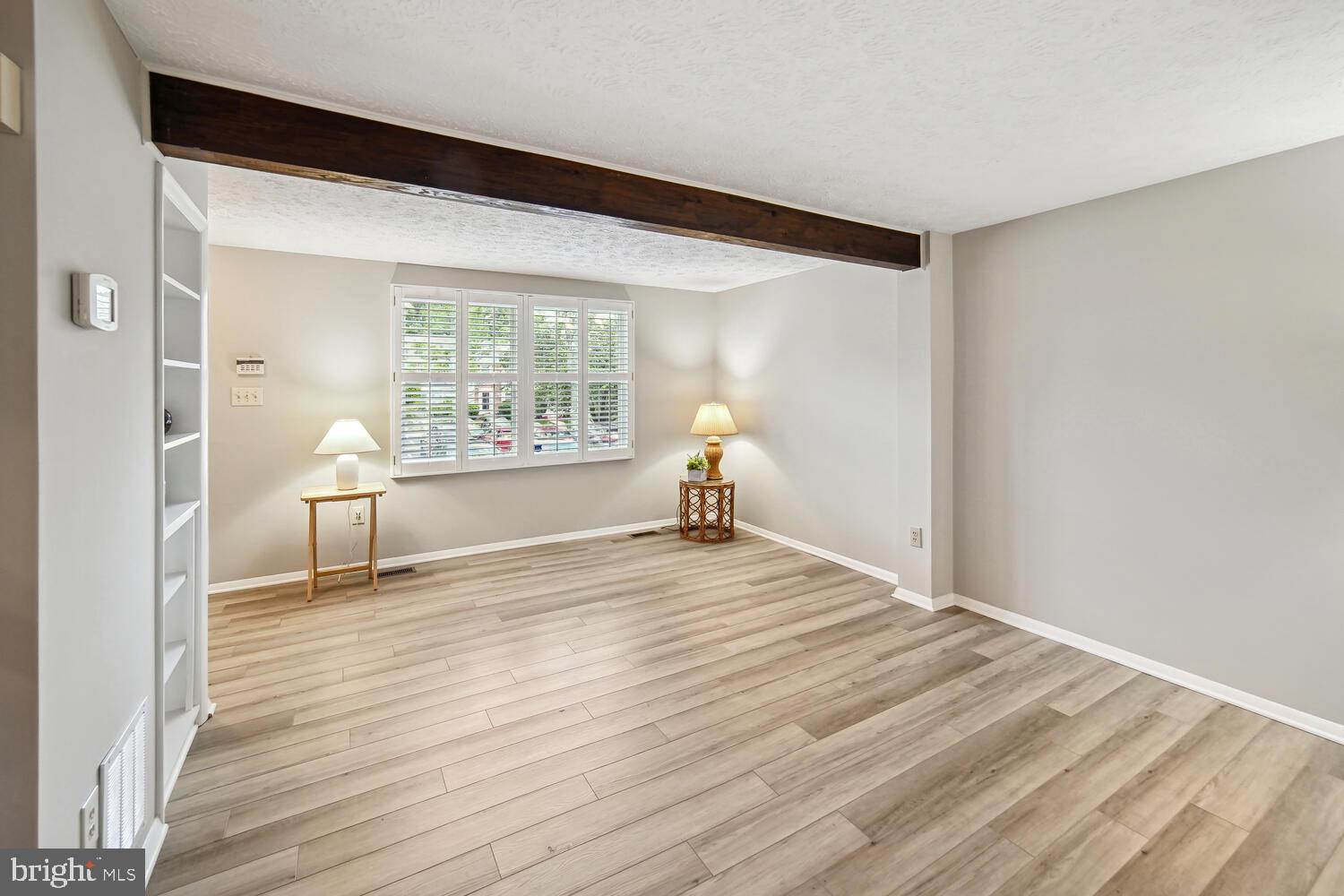 SADDLE CREEK - Residential