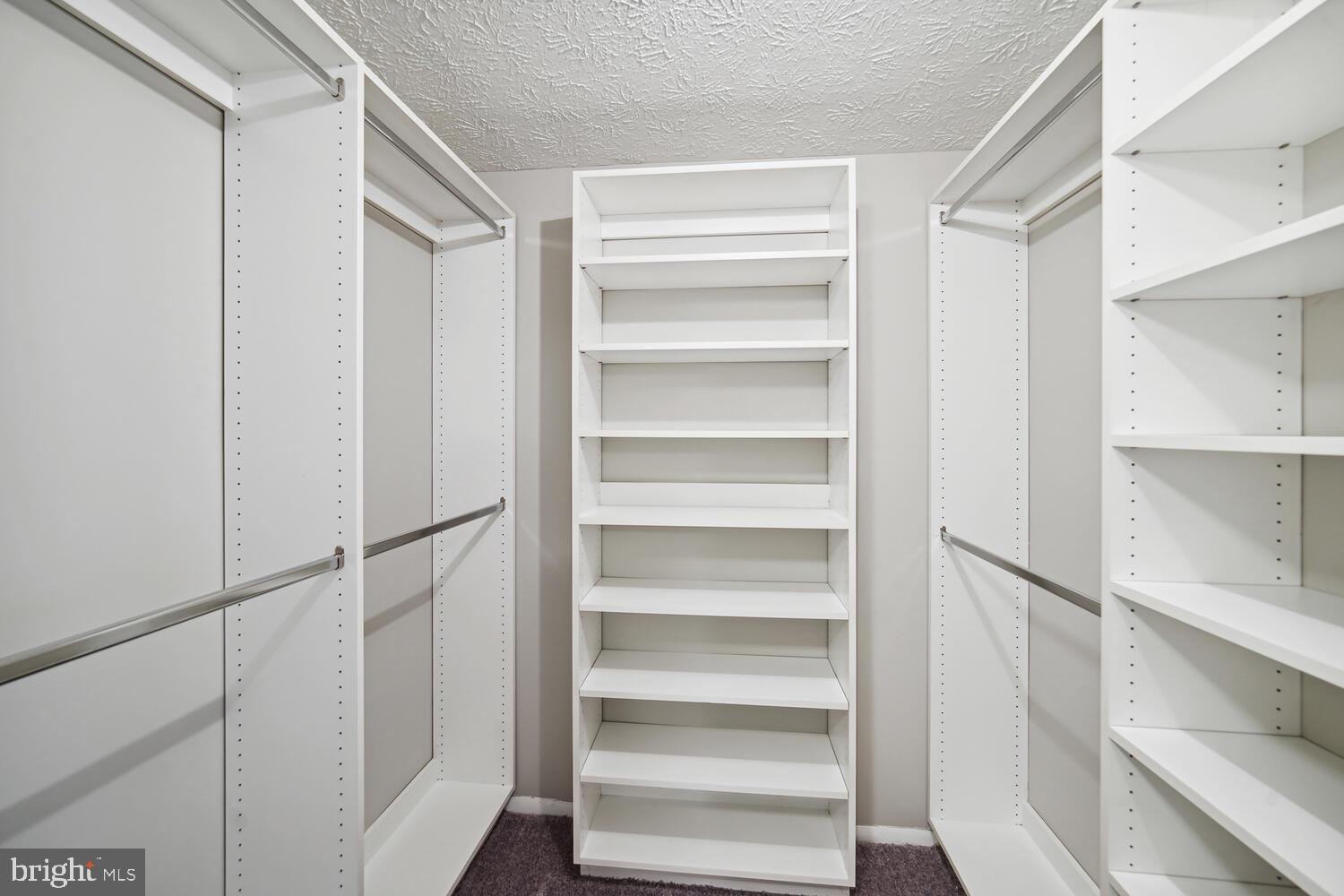 SADDLE CREEK - Residential