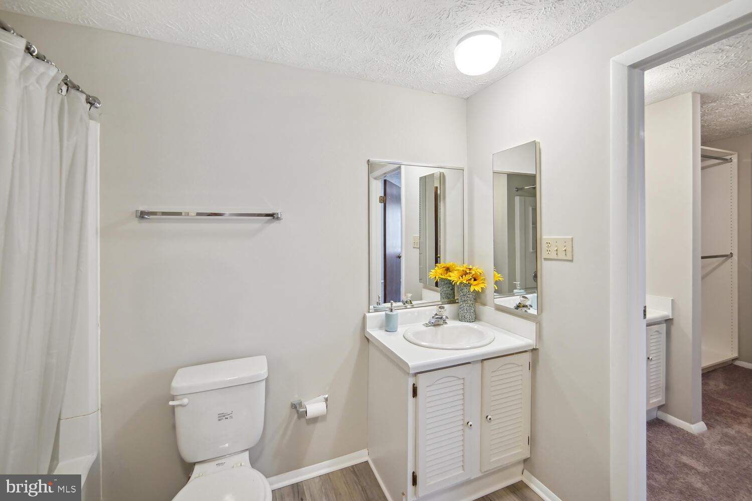 SADDLE CREEK - Residential