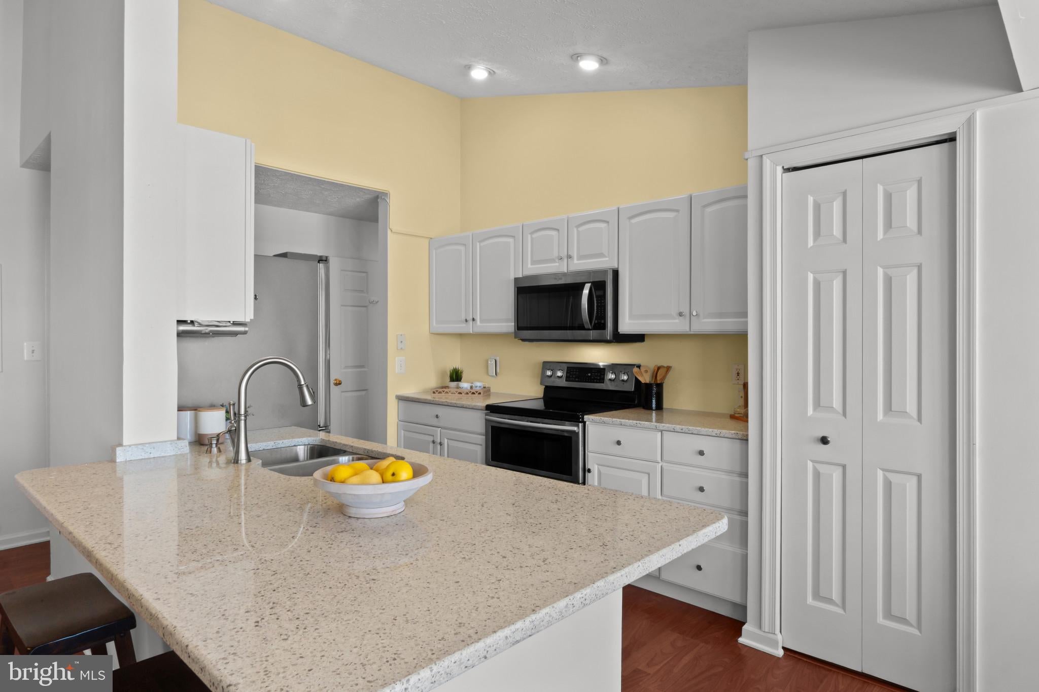 9537 DEVONWOOD COURT 9537