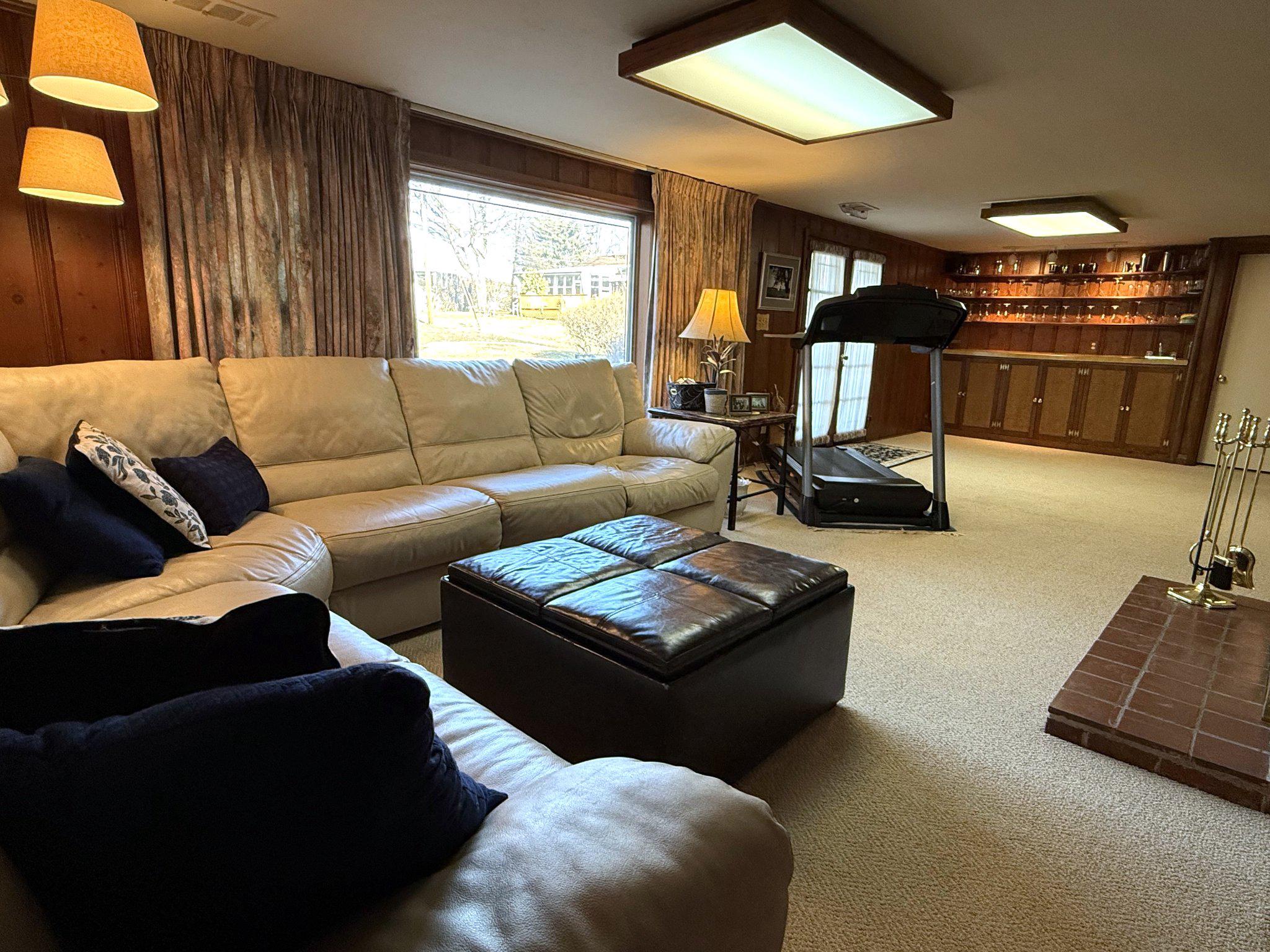 GREEN SPRING MANOR - Residential