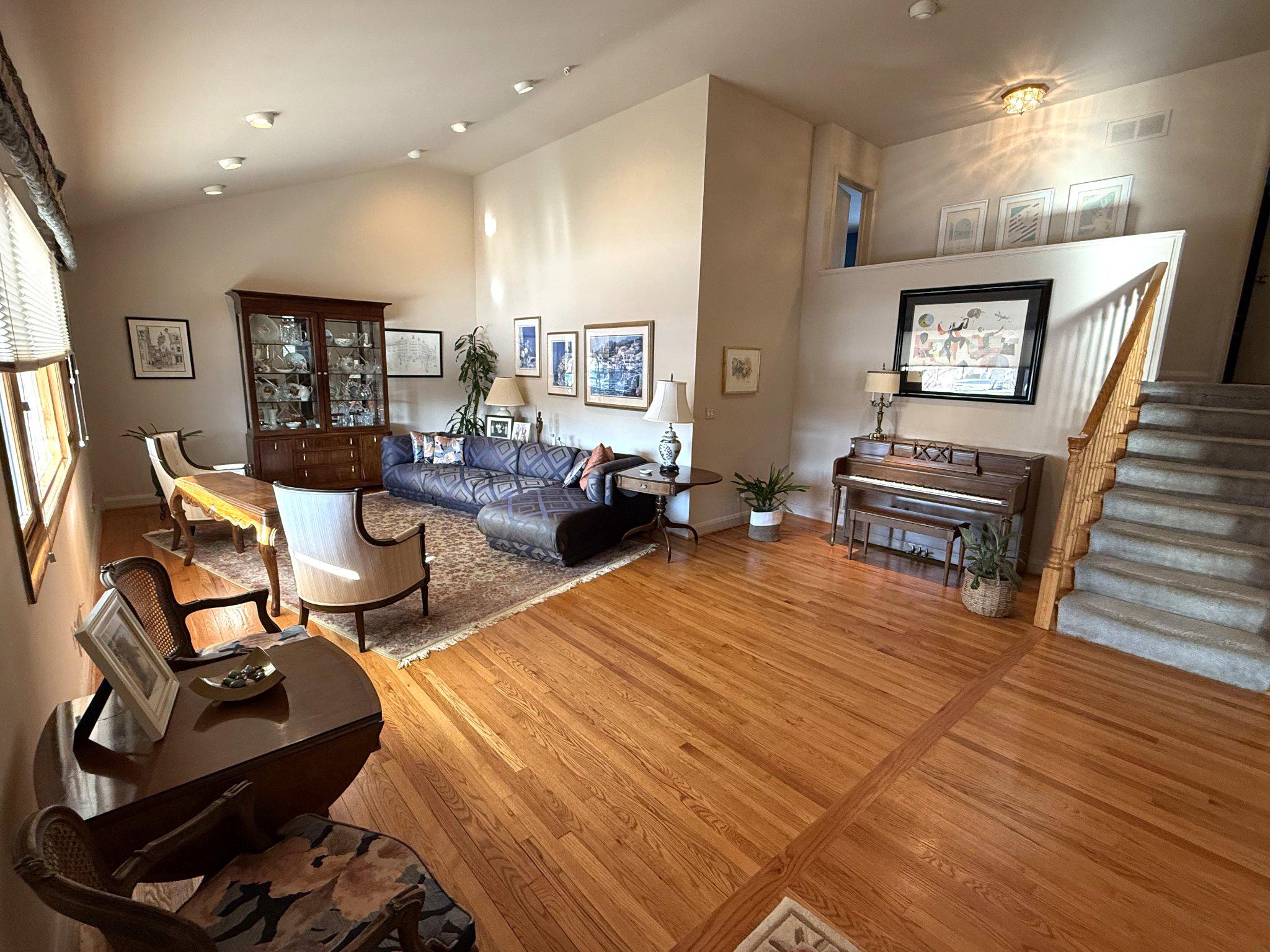 GREEN SPRING MANOR - Residential