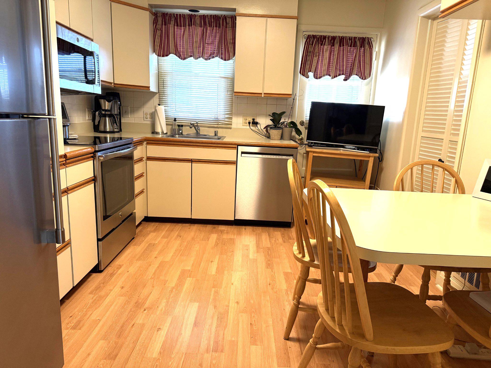 GREEN SPRING MANOR - Residential
