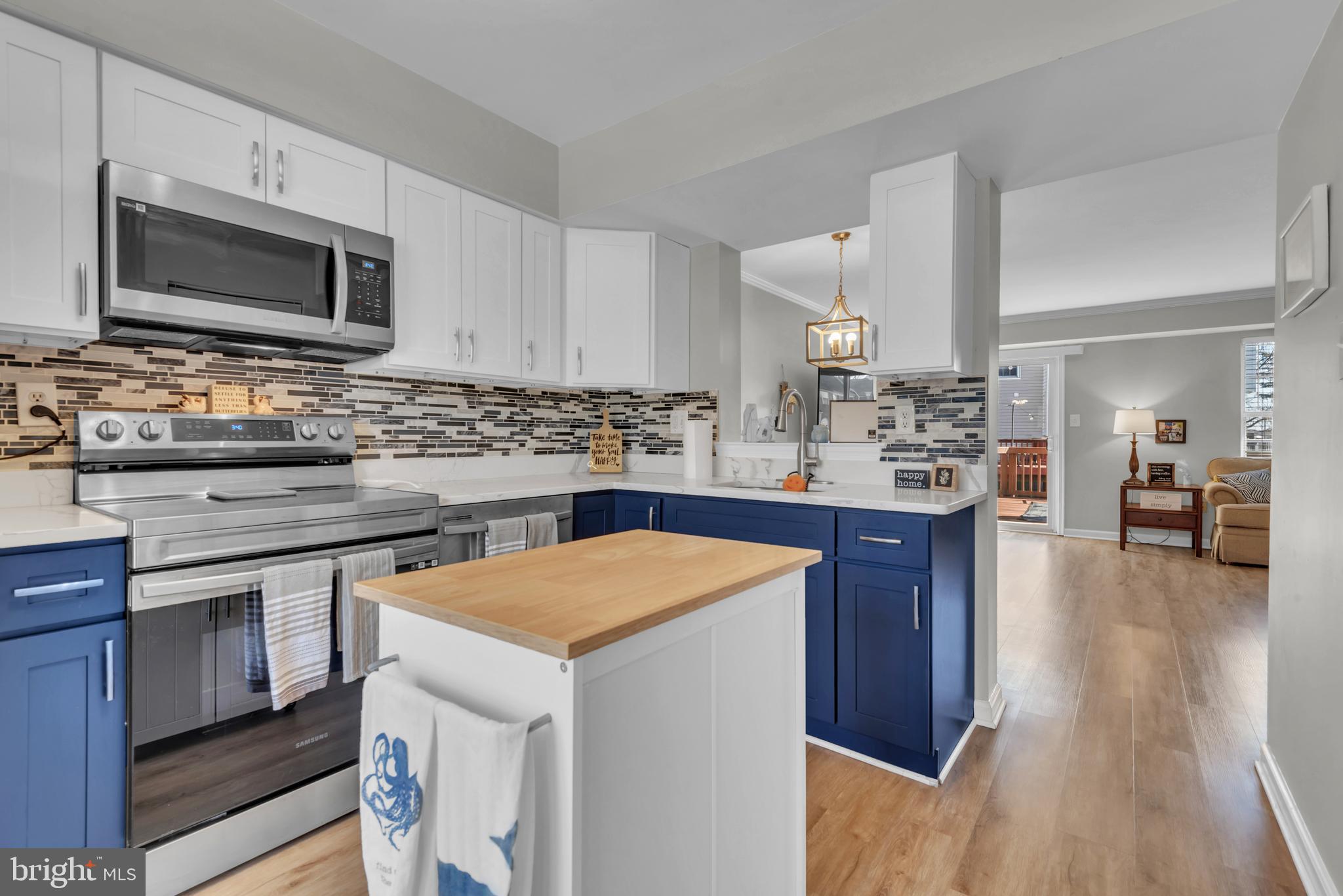 STONEY BEACH - Residential