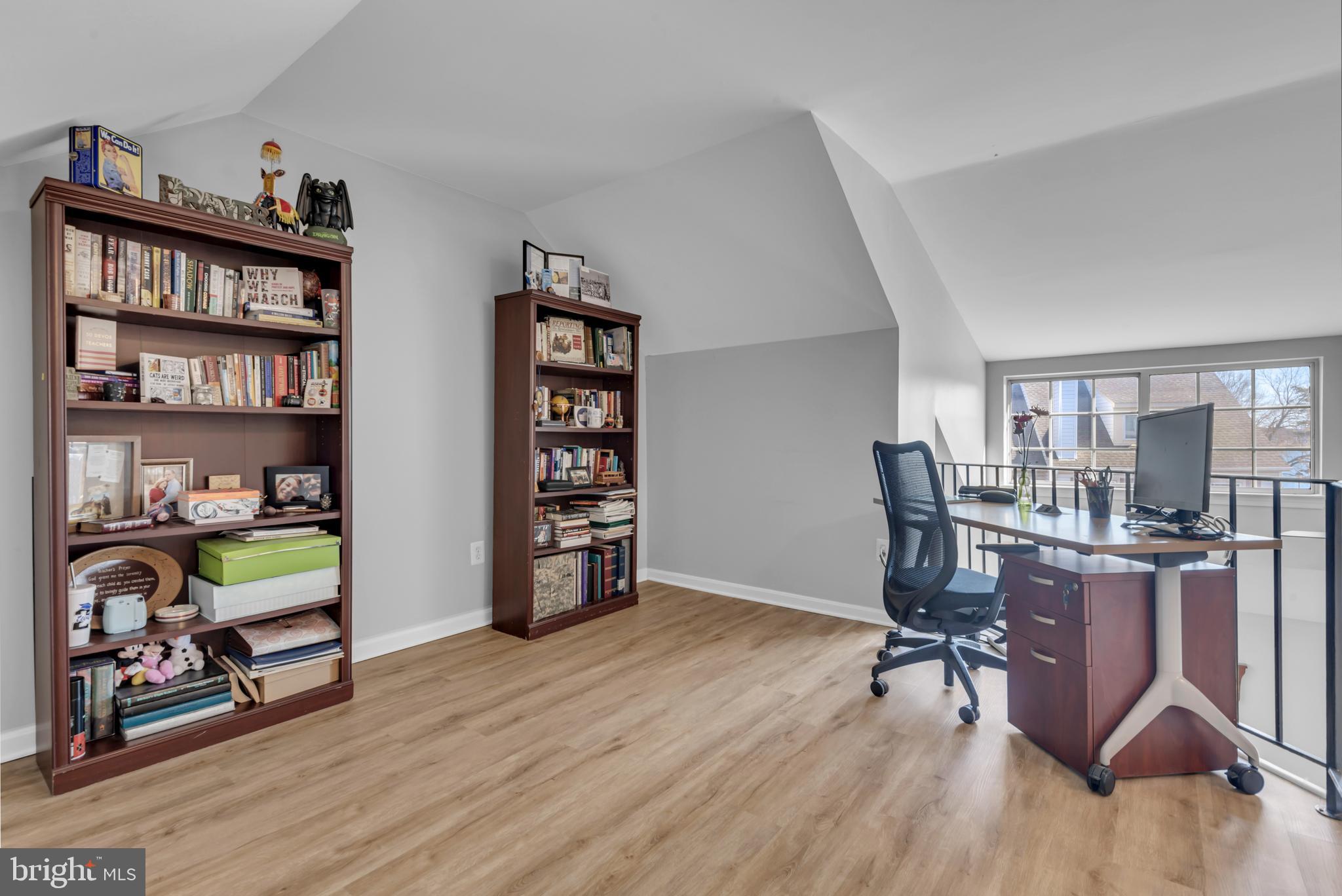 STONEY BEACH - Residential