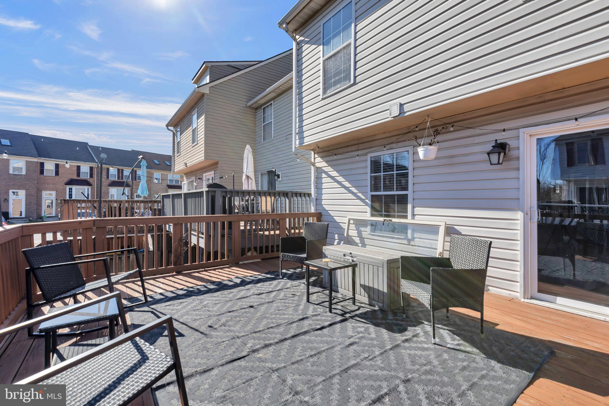 STONEY BEACH - Residential