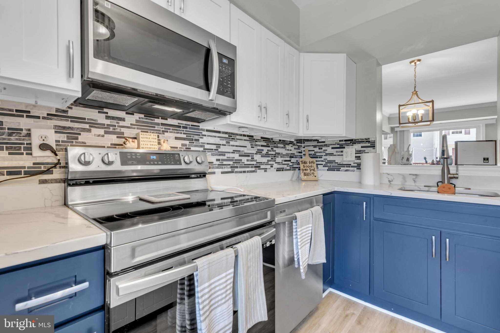 STONEY BEACH - Residential