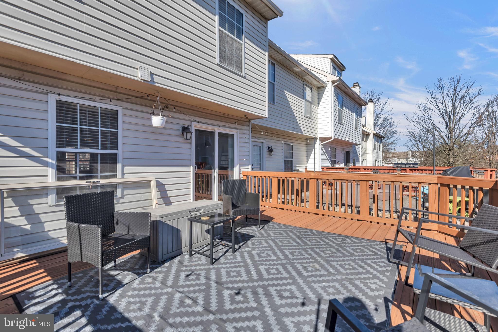 STONEY BEACH - Residential