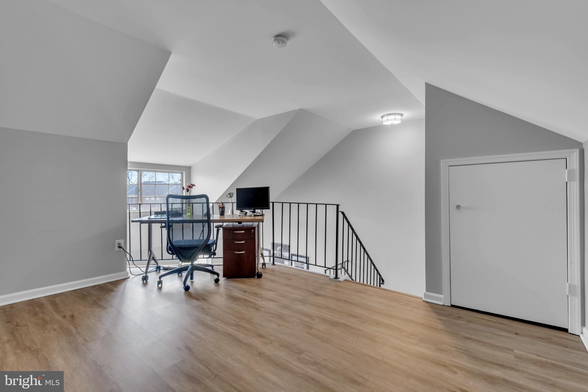 STONEY BEACH - Residential