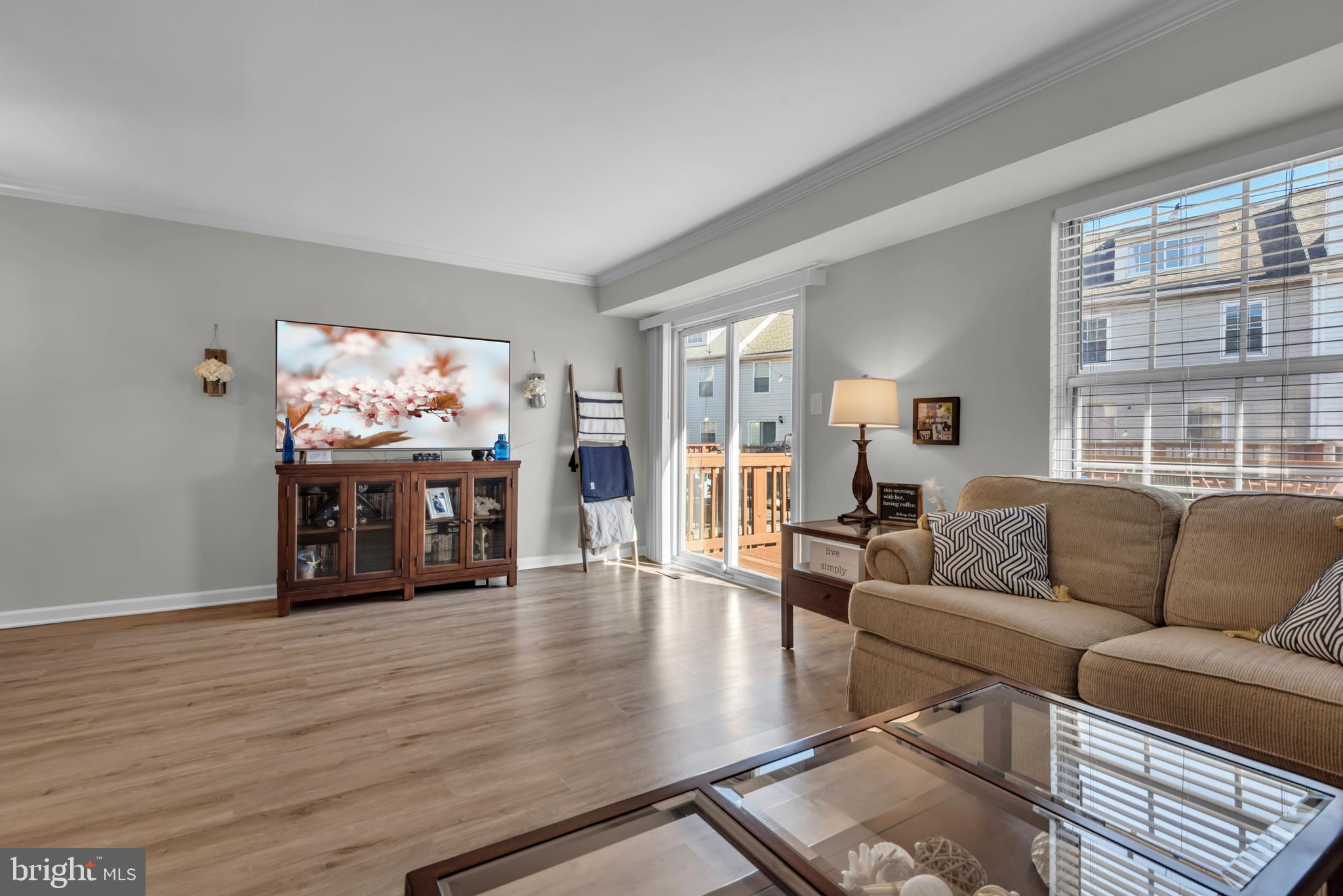 STONEY BEACH - Residential