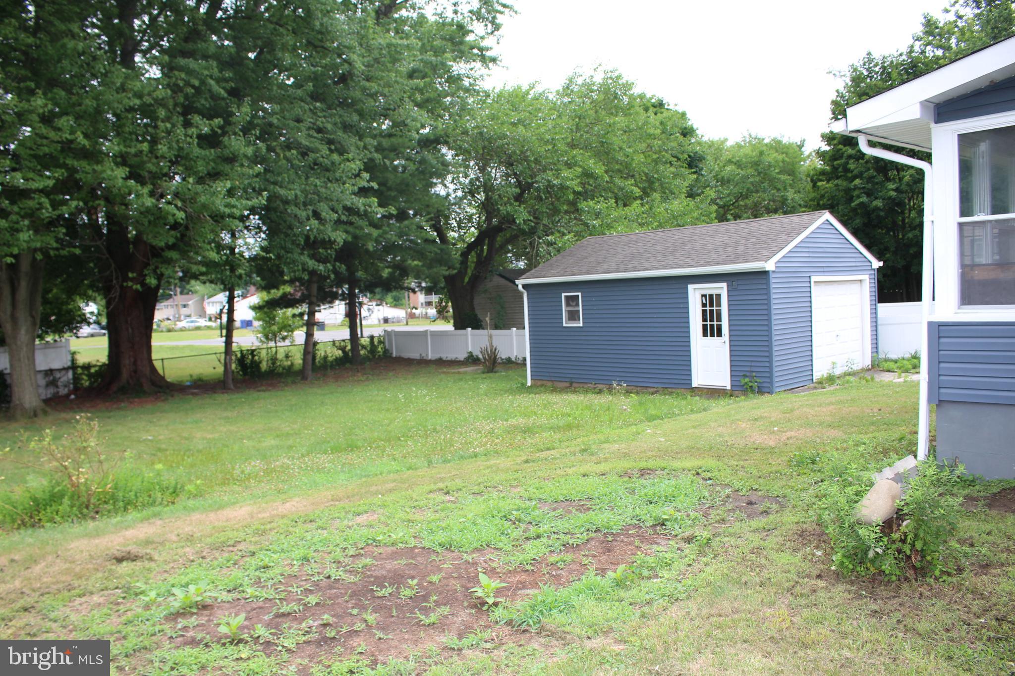 16 KING AVENUE