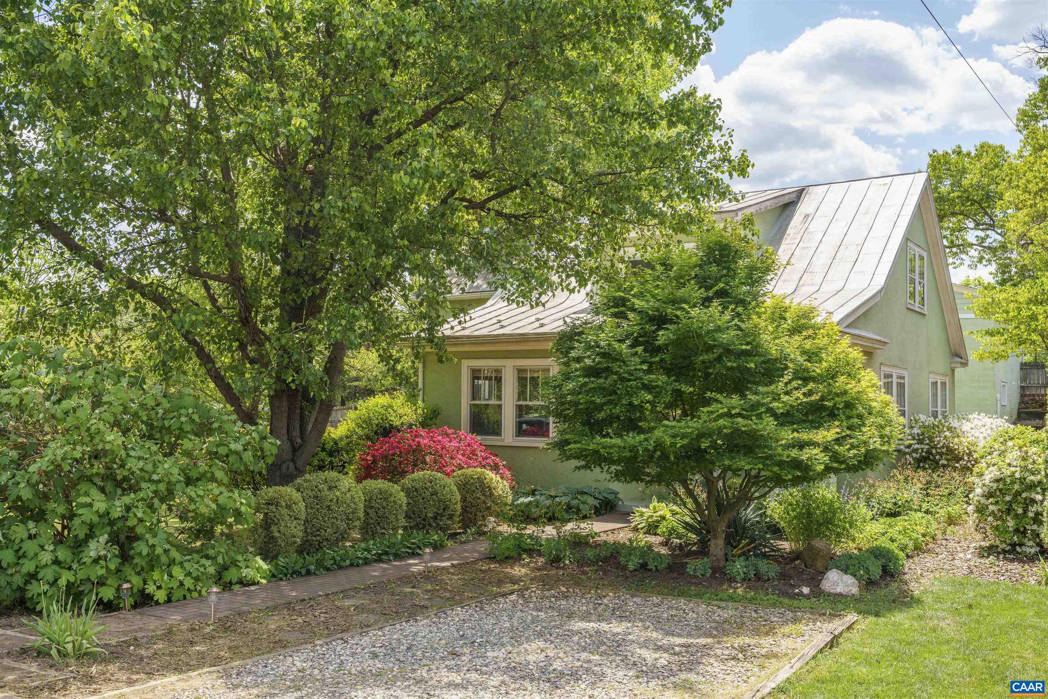 712 ALTAVISTA AVE