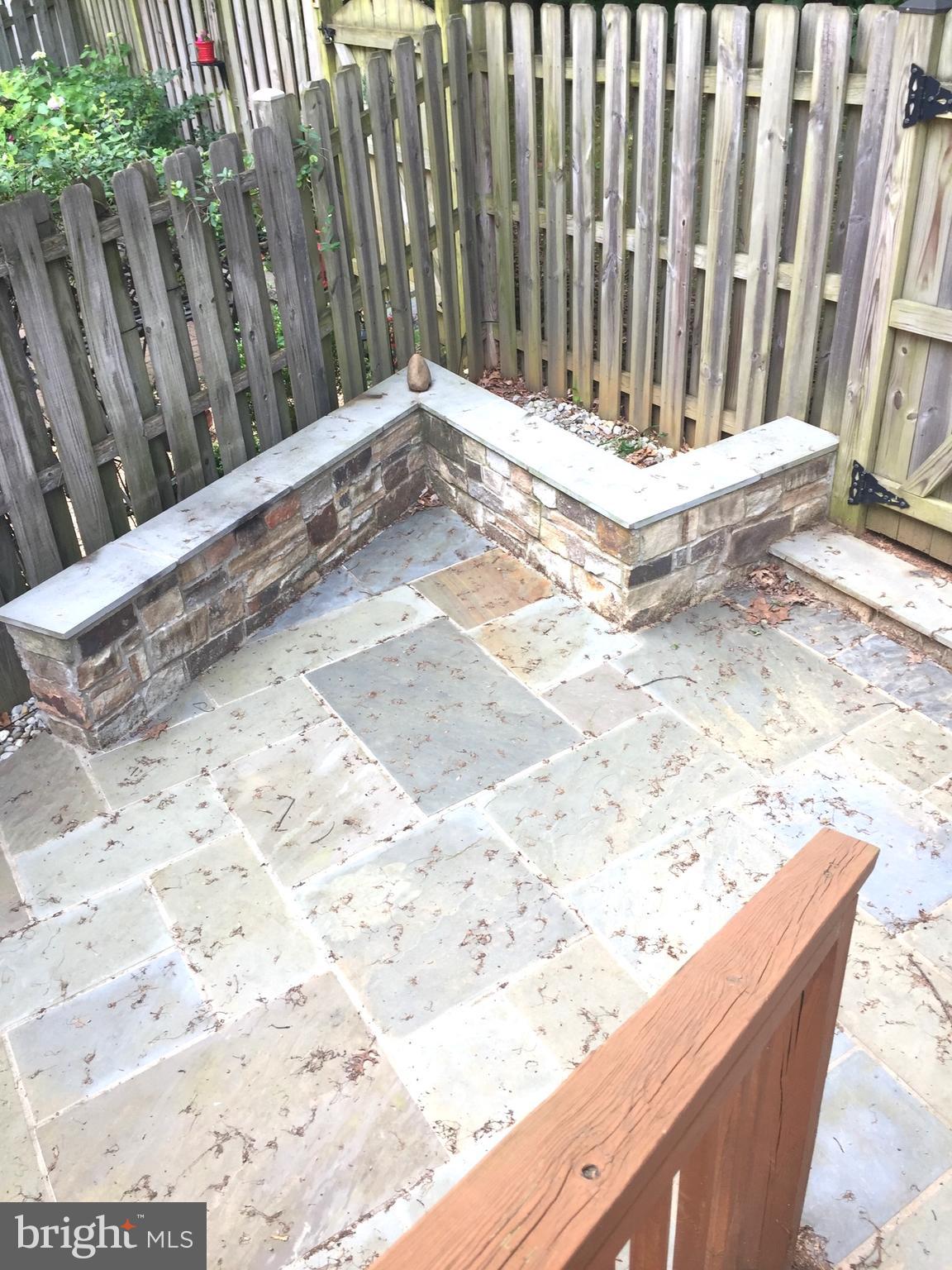 CARDINAL KNOLLS - Residential