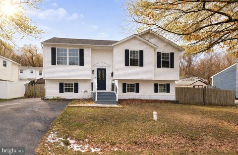 Homes For Sale - 6572 12th Street<br/> Calvert County, CHESAPEAKE BEACH, MD 20732