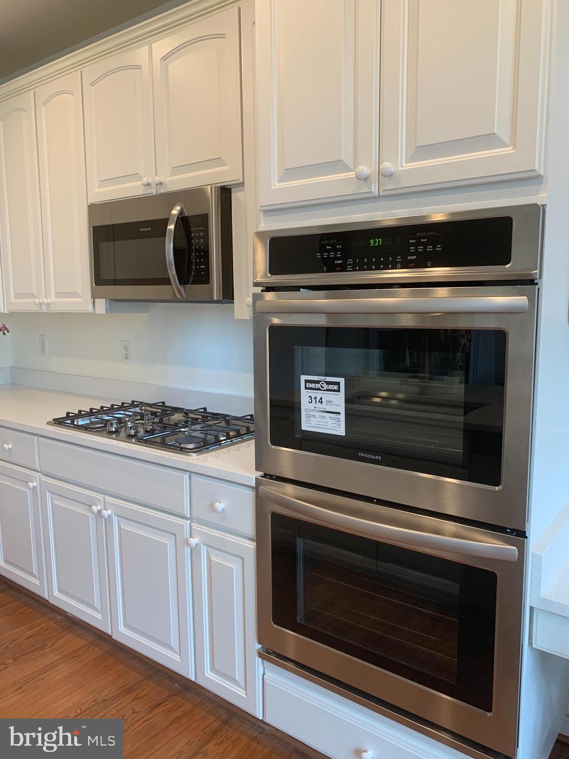 ASHBURN VILLAGE - Residential Lease