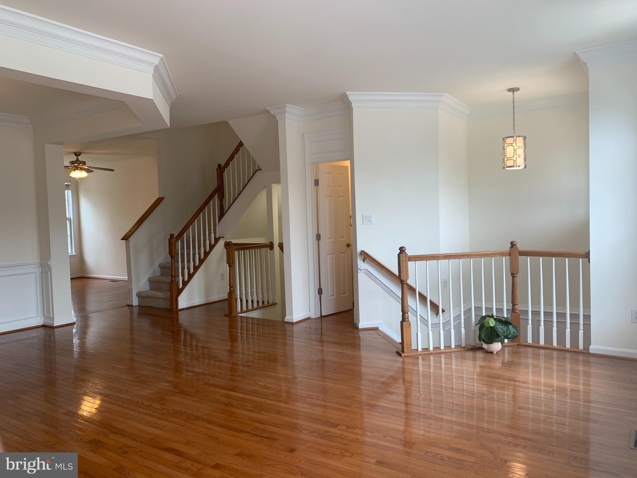 ASHBURN VILLAGE - Residential Lease