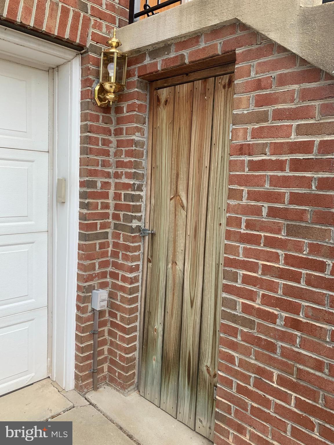 ASHBURN VILLAGE - Residential Lease