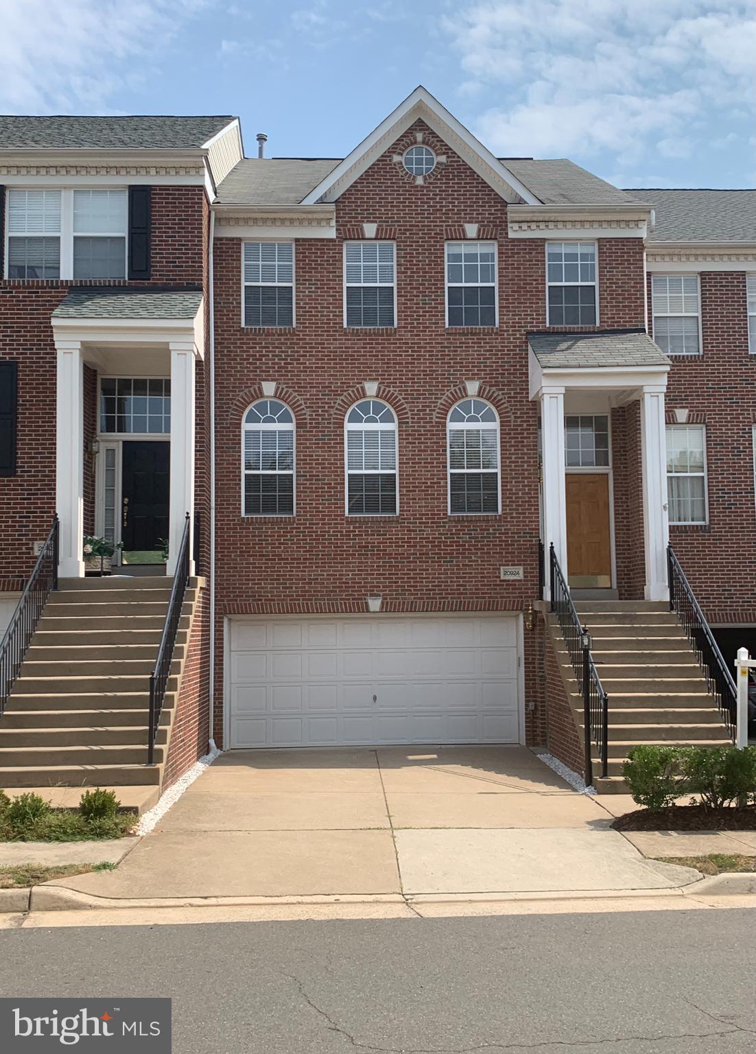 ASHBURN VILLAGE - Residential Lease