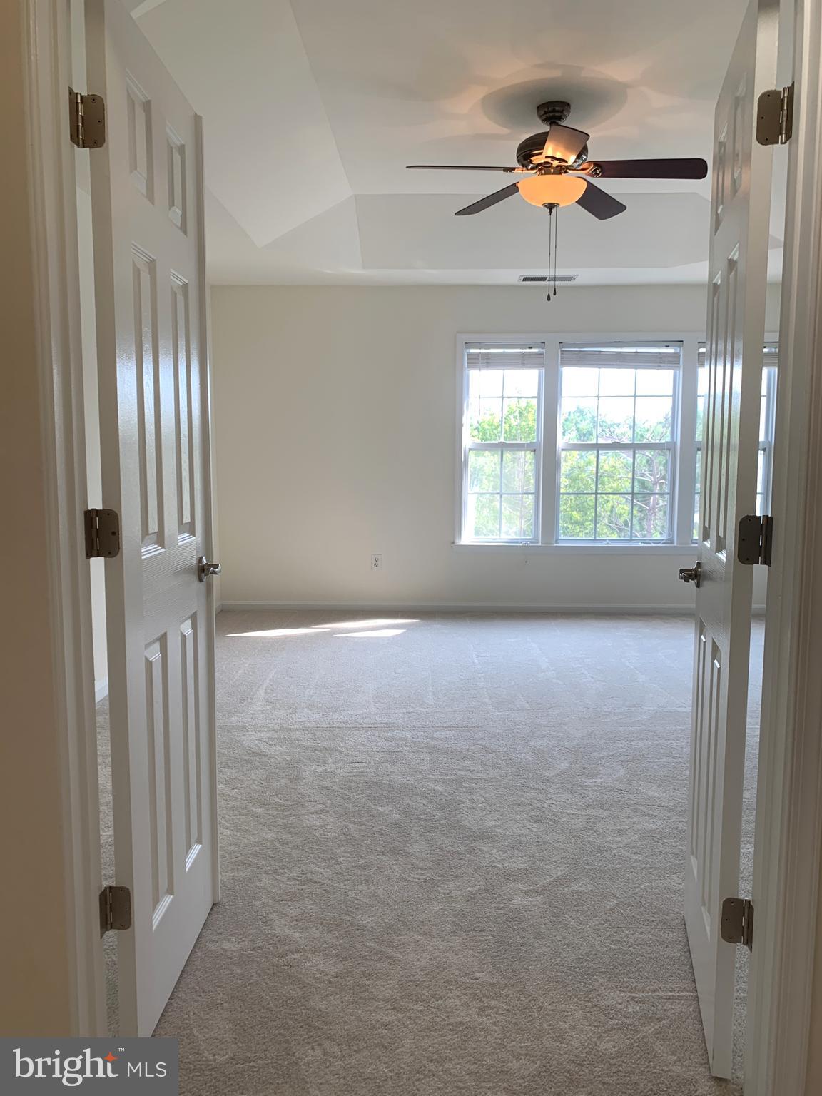 ASHBURN VILLAGE - Residential Lease