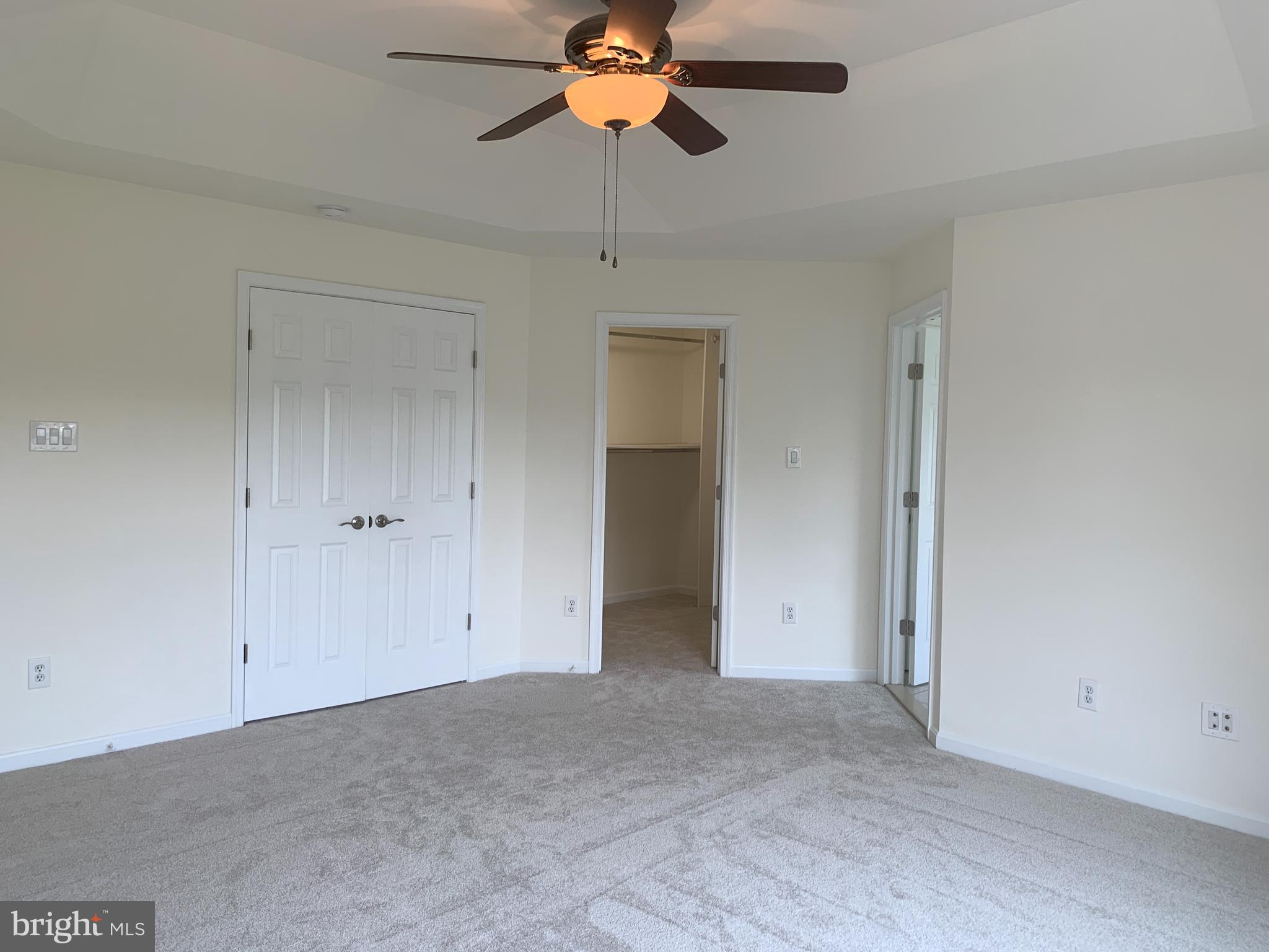 ASHBURN VILLAGE - Residential Lease