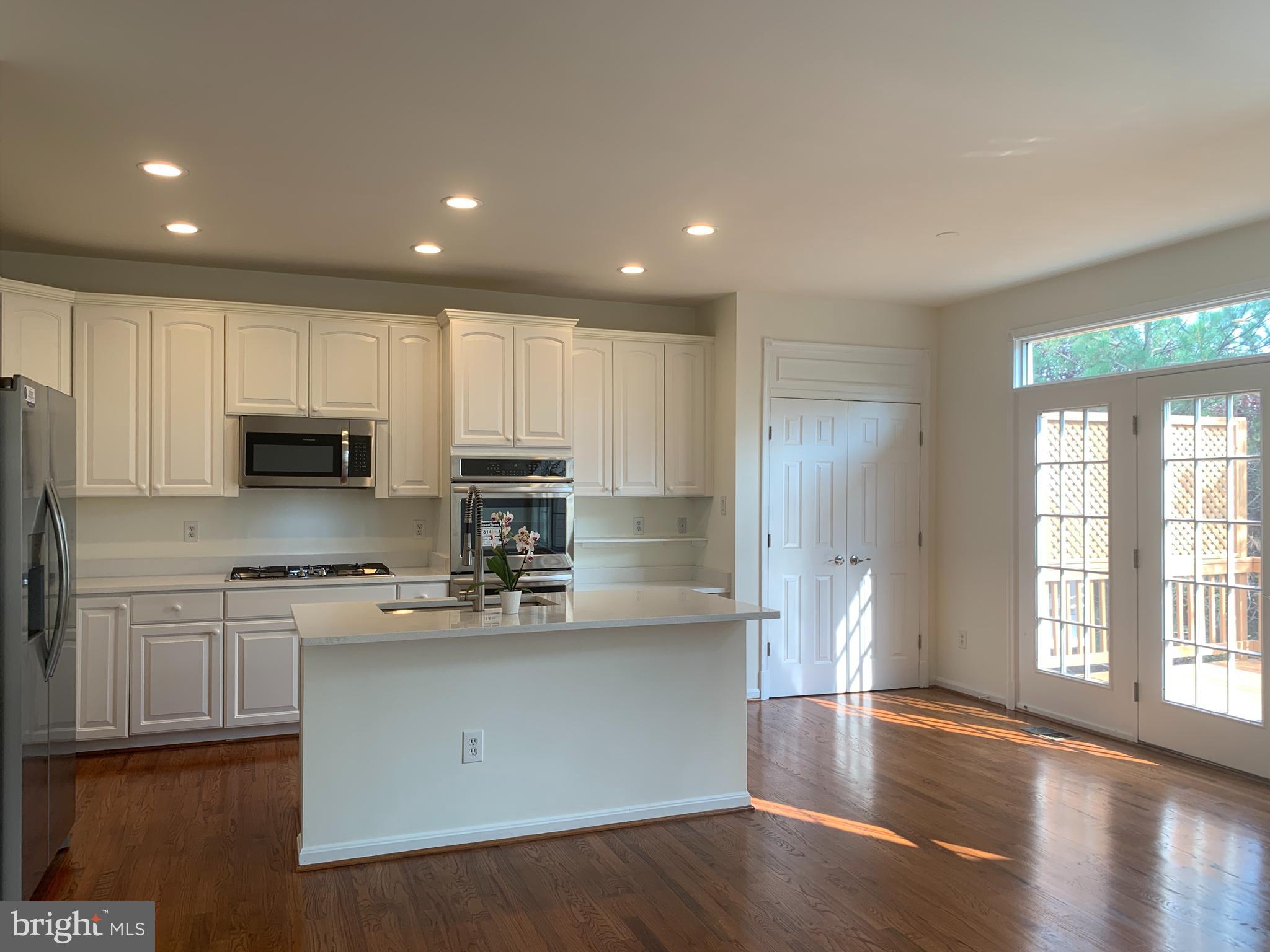 ASHBURN VILLAGE - Residential Lease