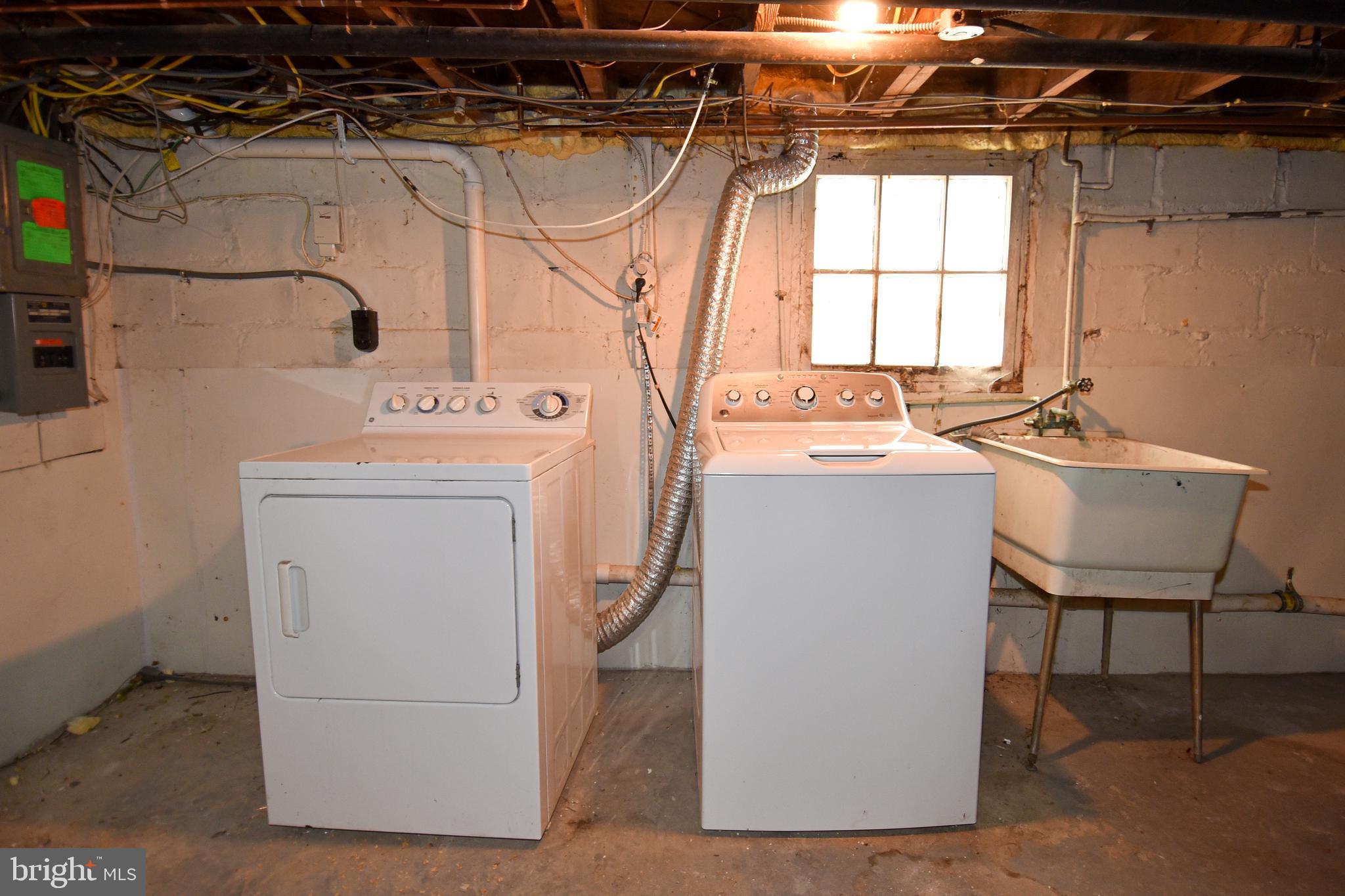 AURORA HILLS - Residential Lease