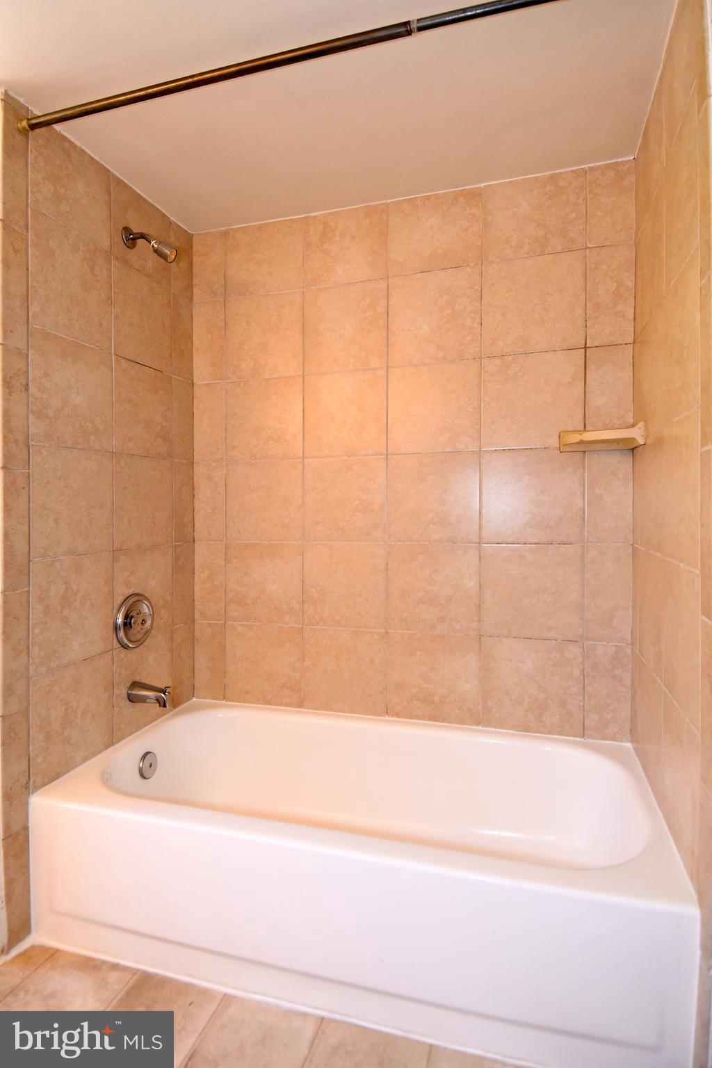 AURORA HILLS - Residential Lease