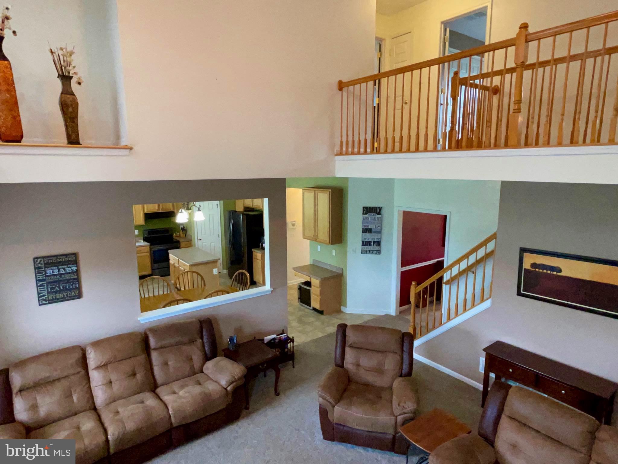 APPLE KNOLLS ESTATES - Residential