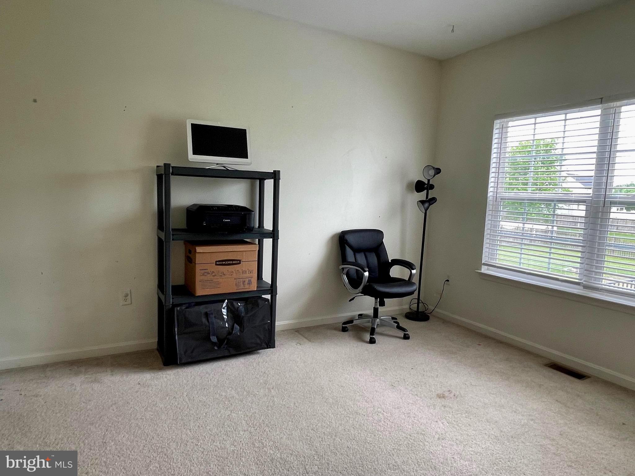 APPLE KNOLLS ESTATES - Residential