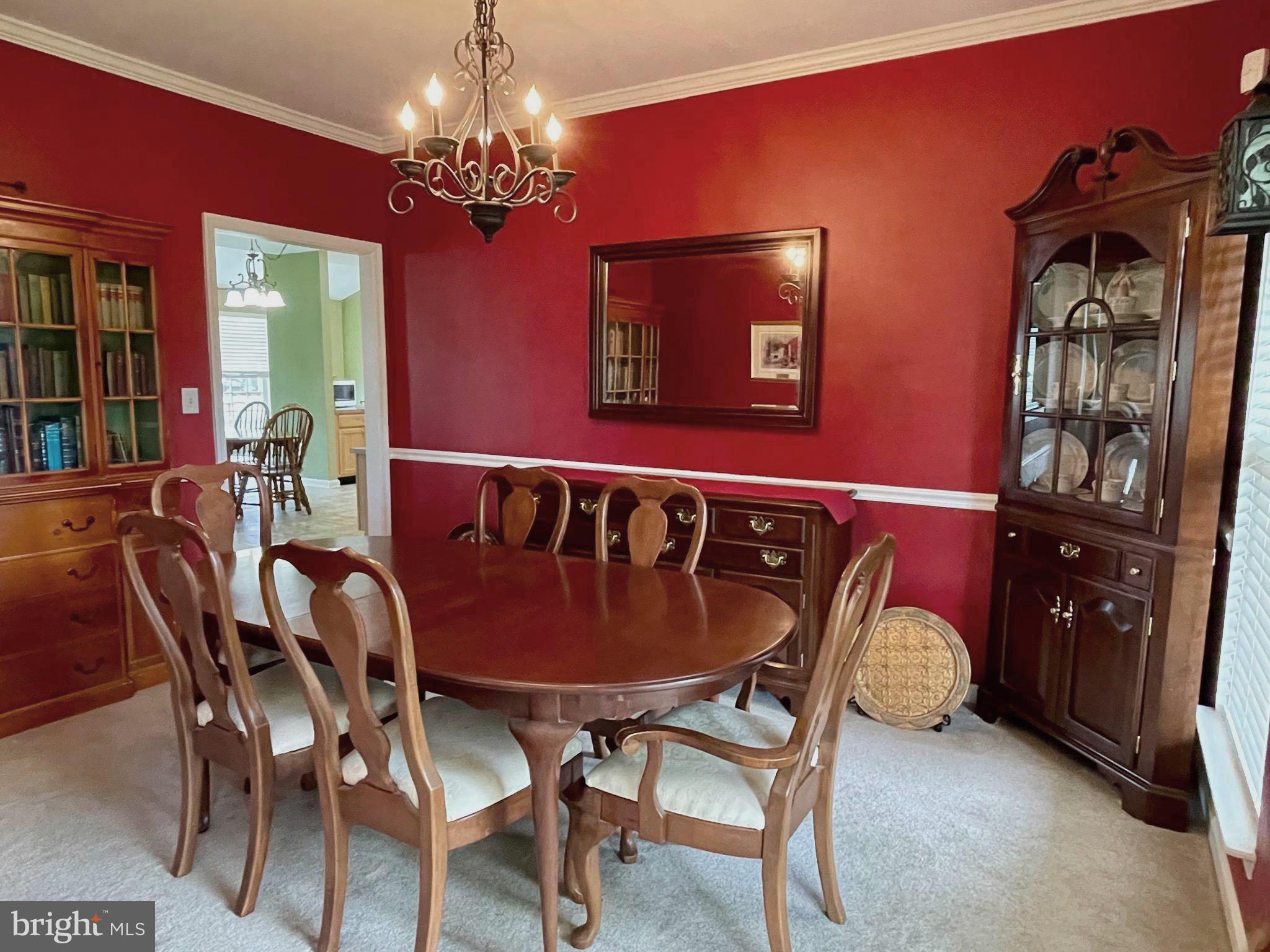 APPLE KNOLLS ESTATES - Residential