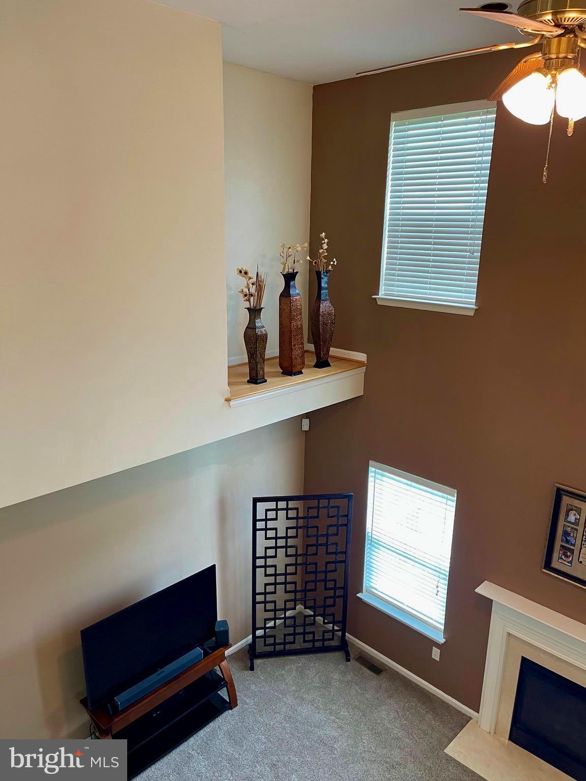 APPLE KNOLLS ESTATES - Residential