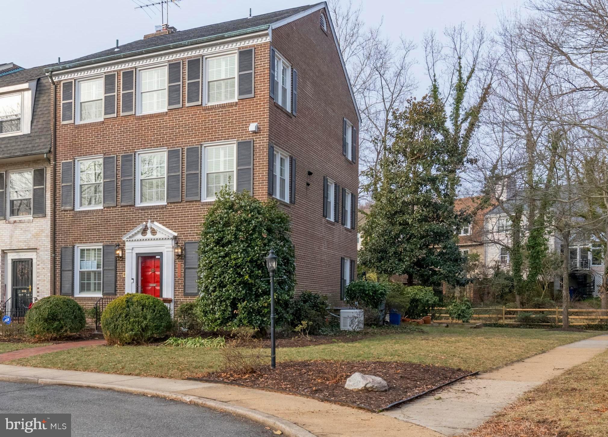 OLDE BELHAVEN TOWNE - Residential Lease