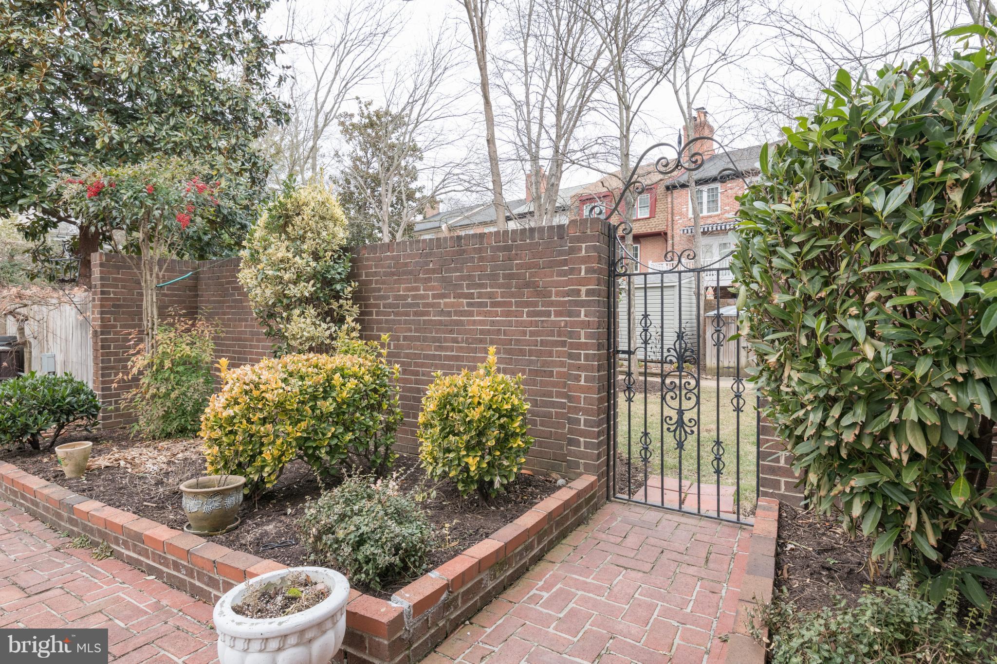 OLDE BELHAVEN TOWNE - Residential Lease