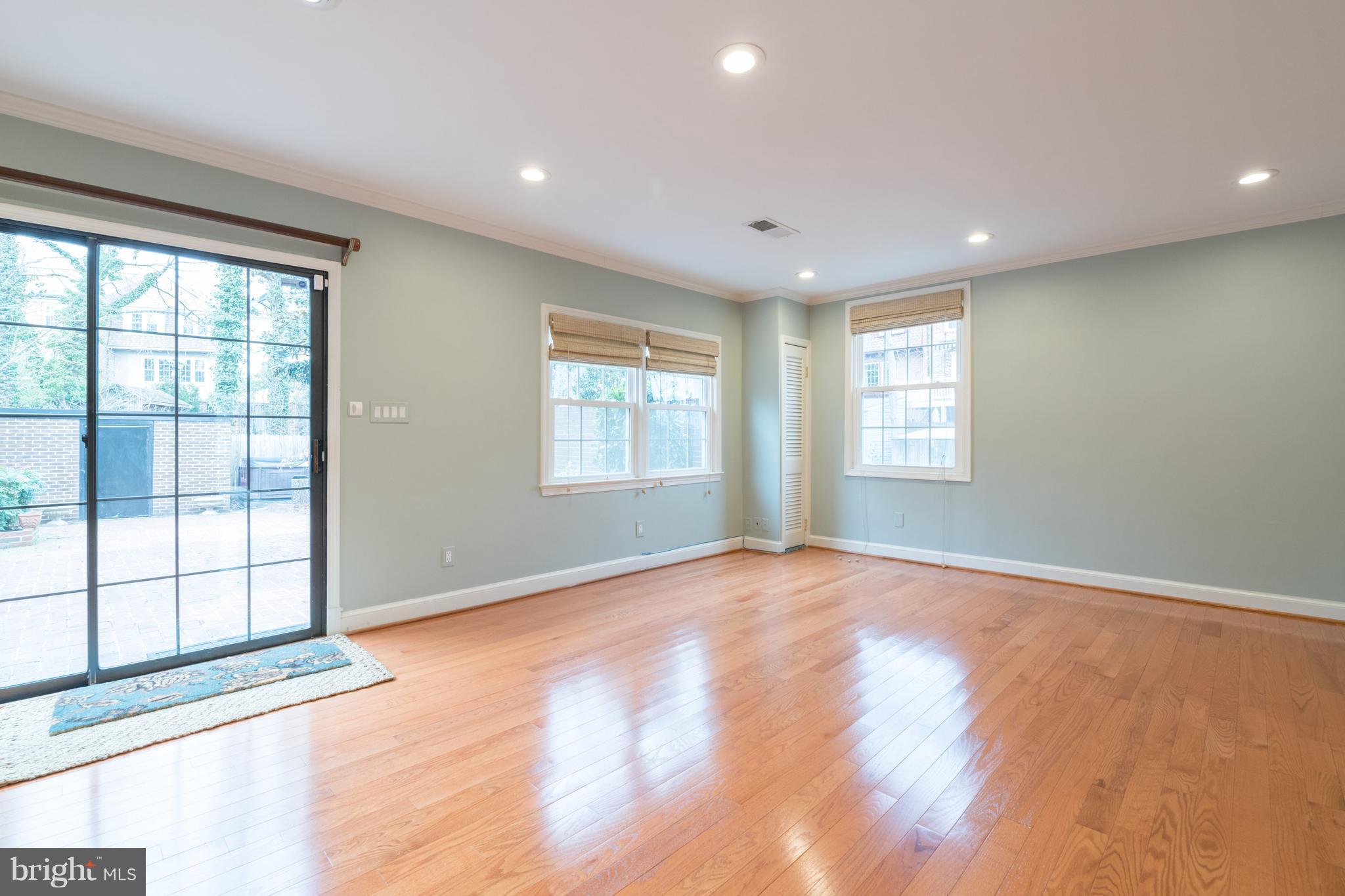 OLDE BELHAVEN TOWNE - Residential Lease