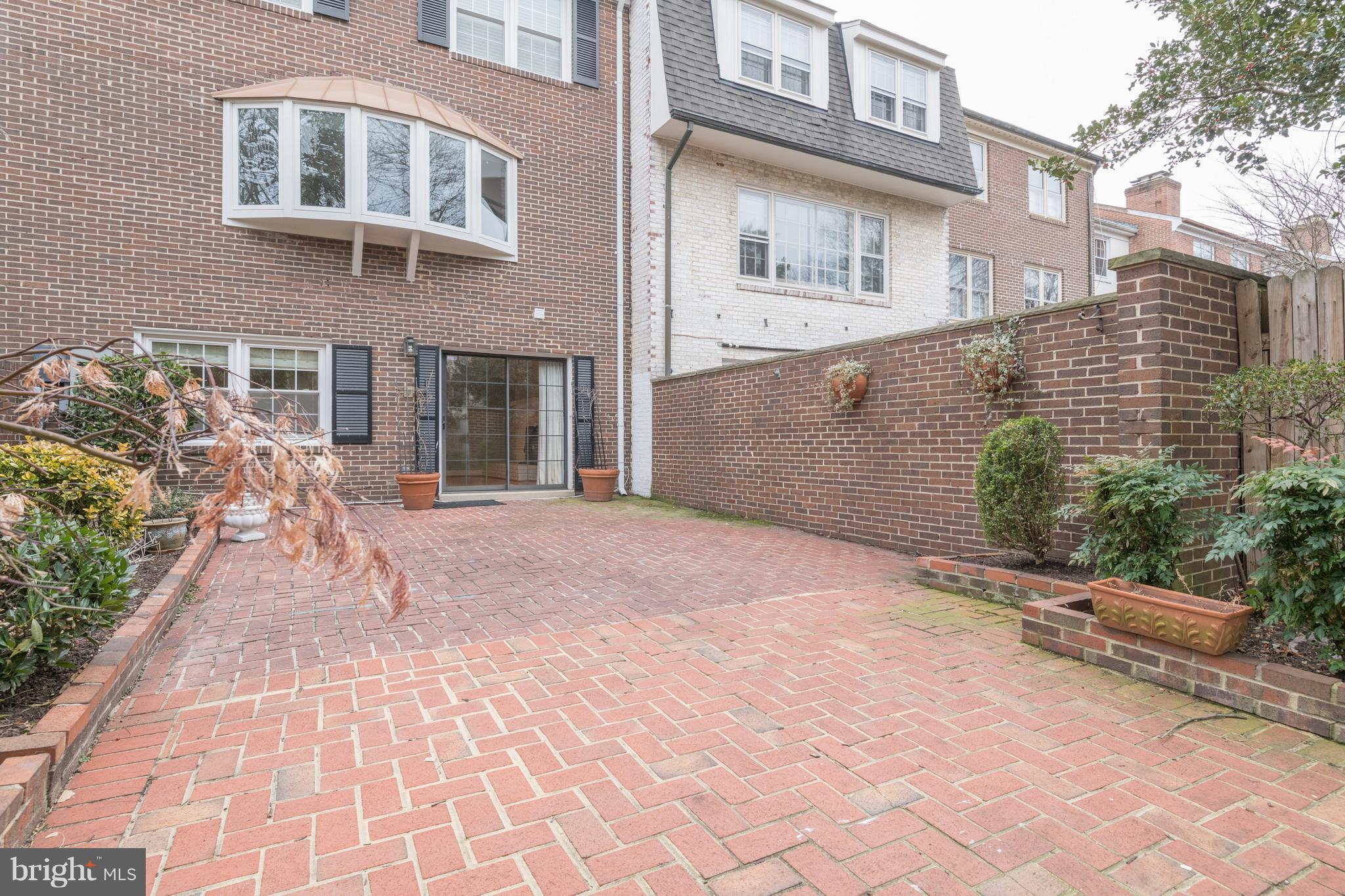 OLDE BELHAVEN TOWNE - Residential Lease