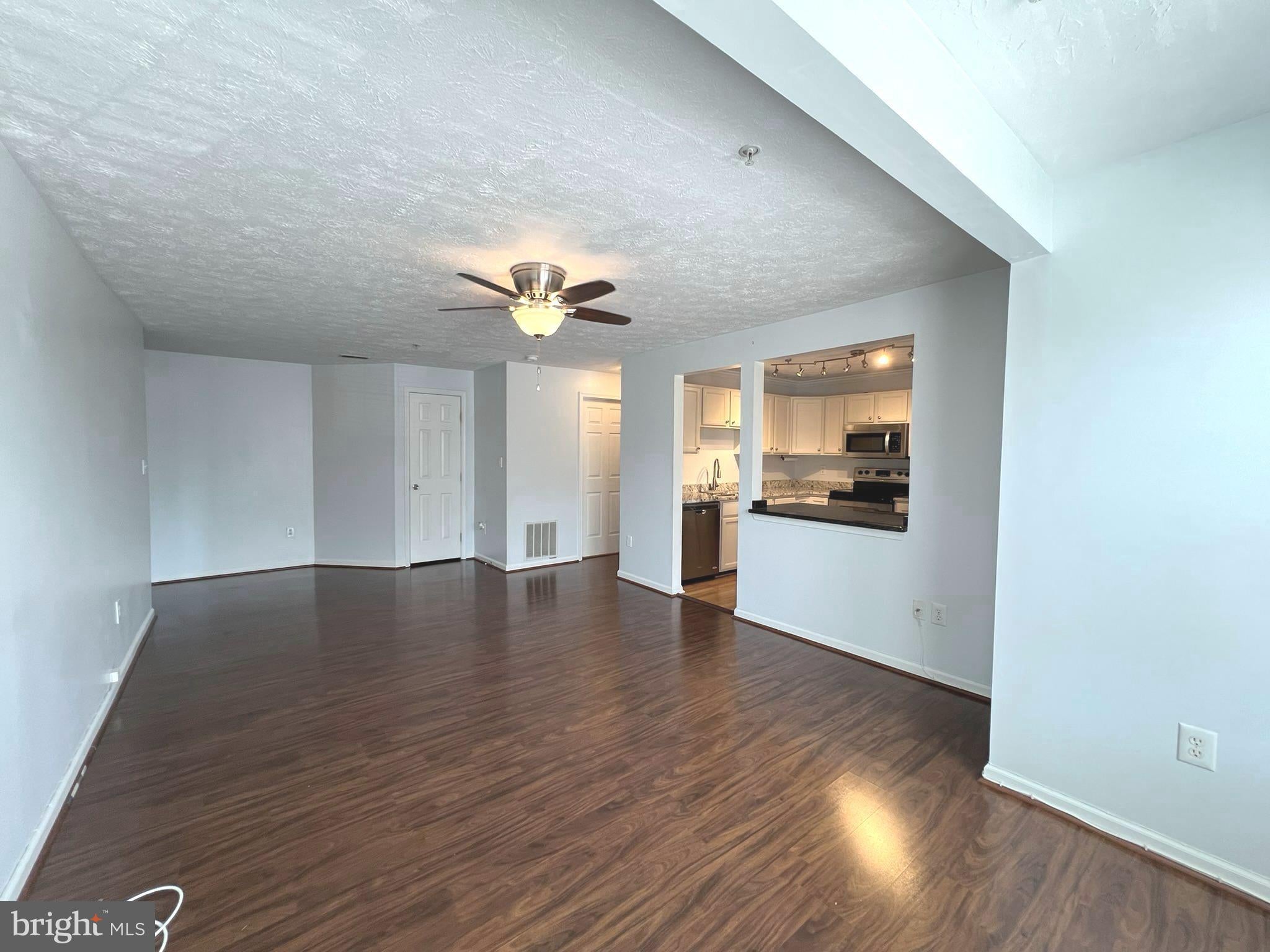 689 WINDING STREAM WAY 204