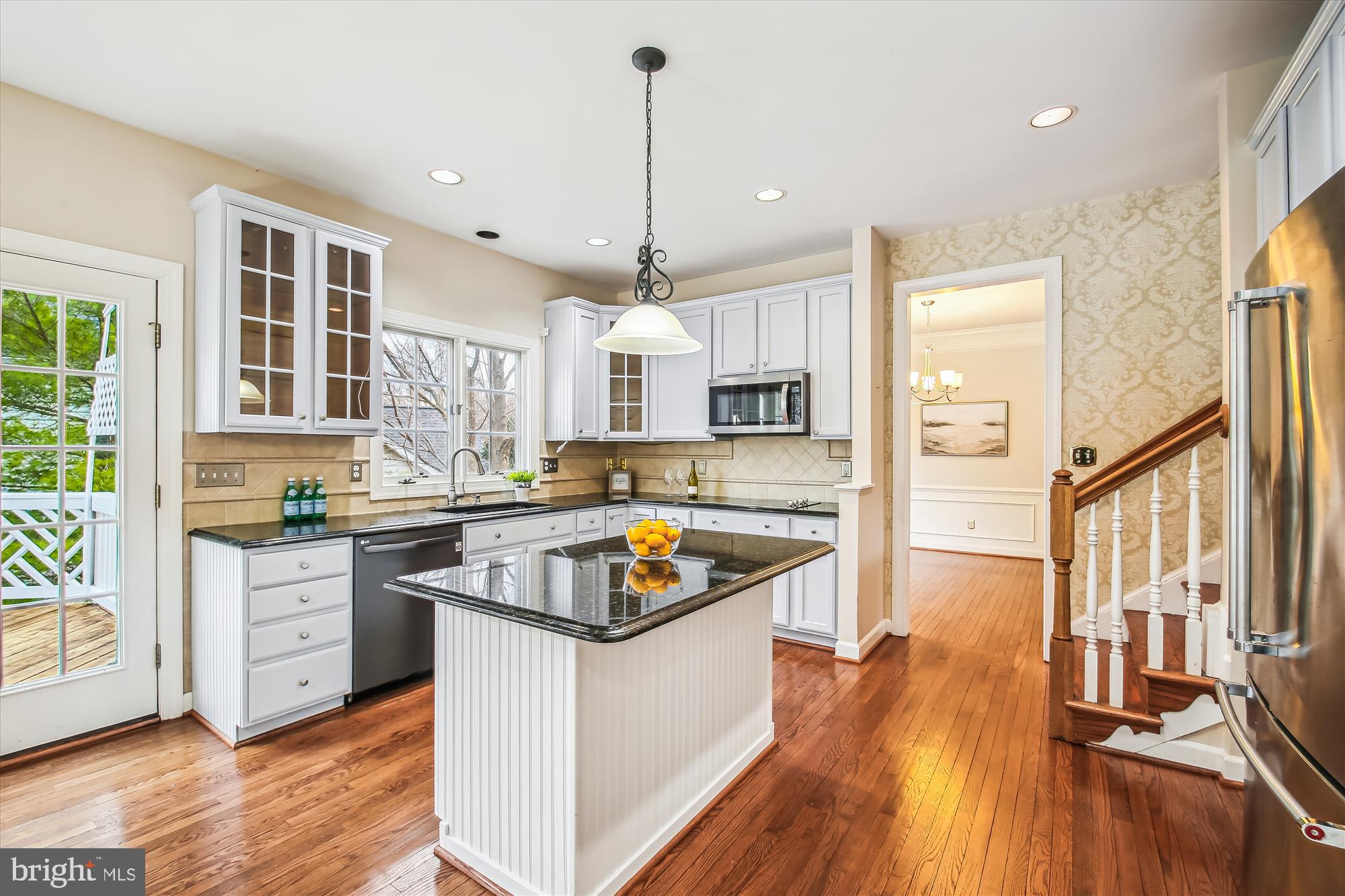 CRESTWOOD - Residential