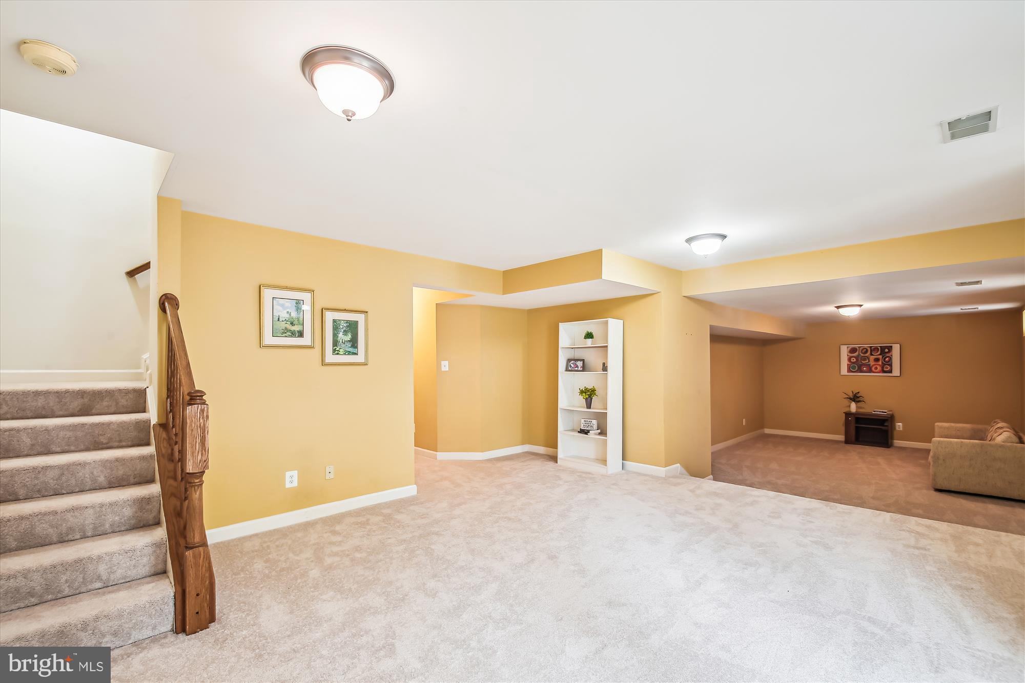 CRESTWOOD - Residential